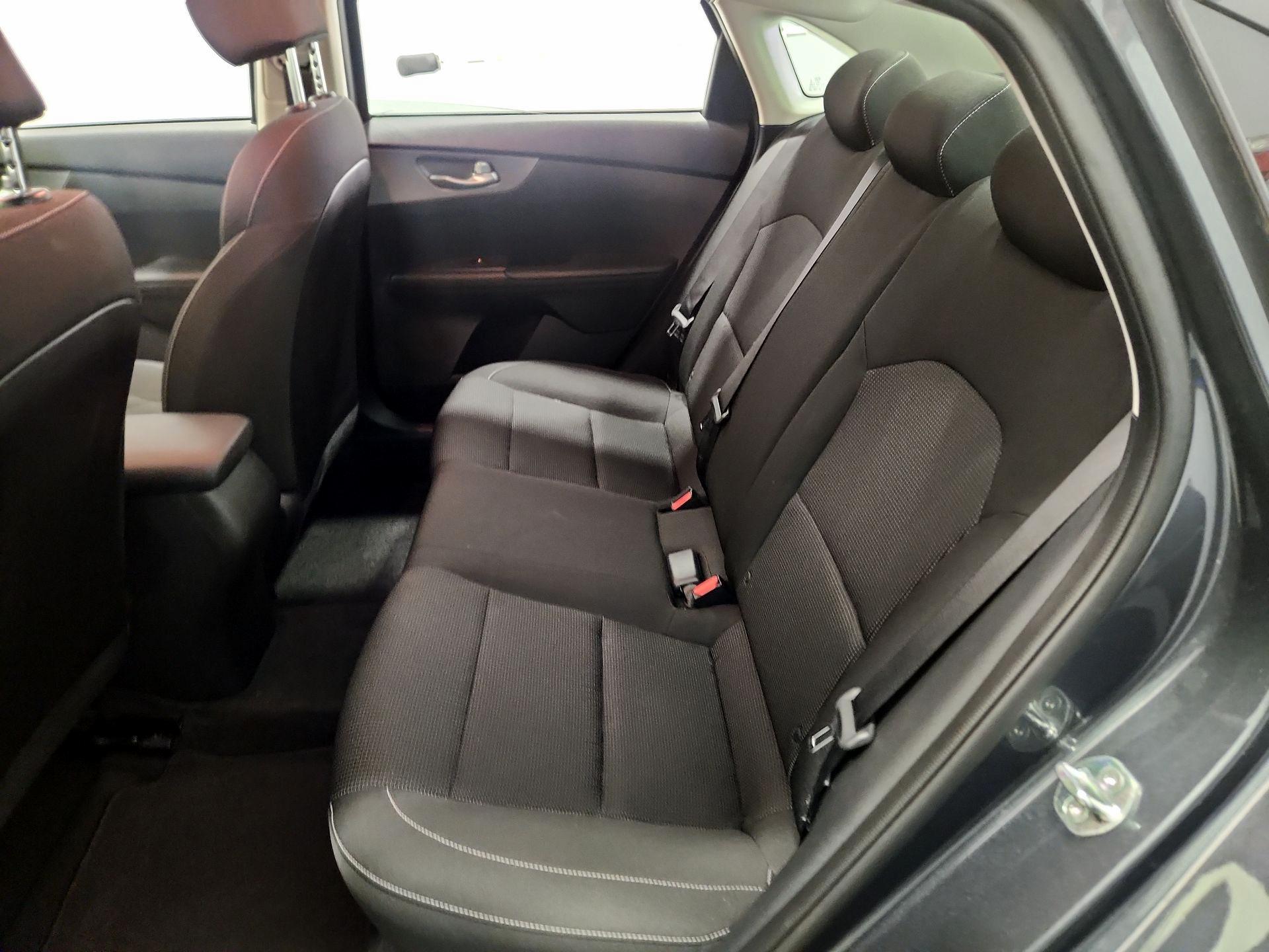 Thumbnail: 2021 Kia Forte - 19