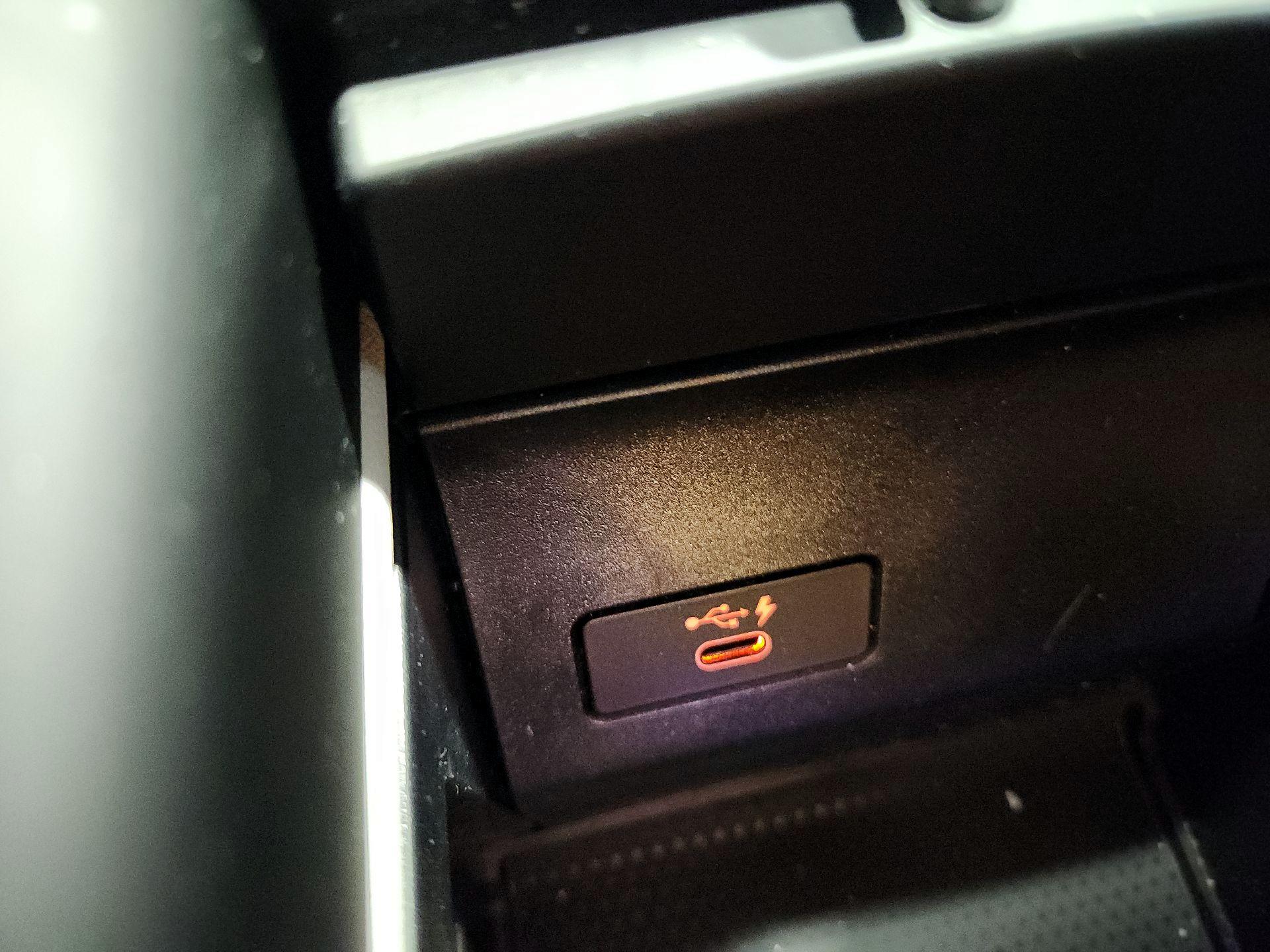 Thumbnail: 2023 BMW X5 - 19