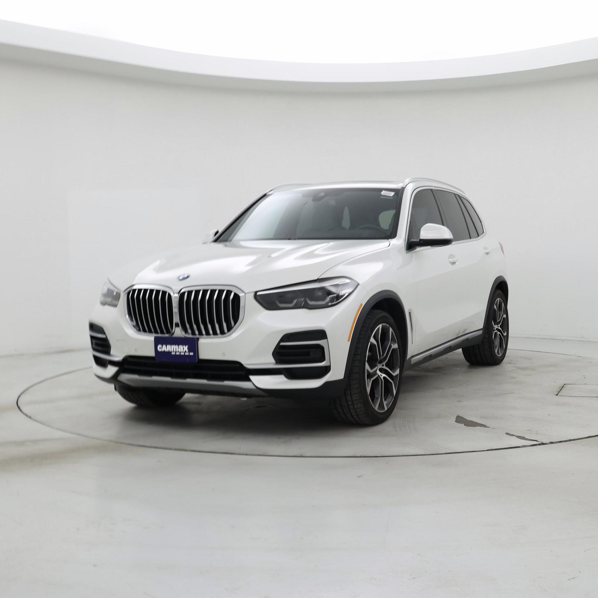 Thumbnail: 2023 BMW X5 - 4