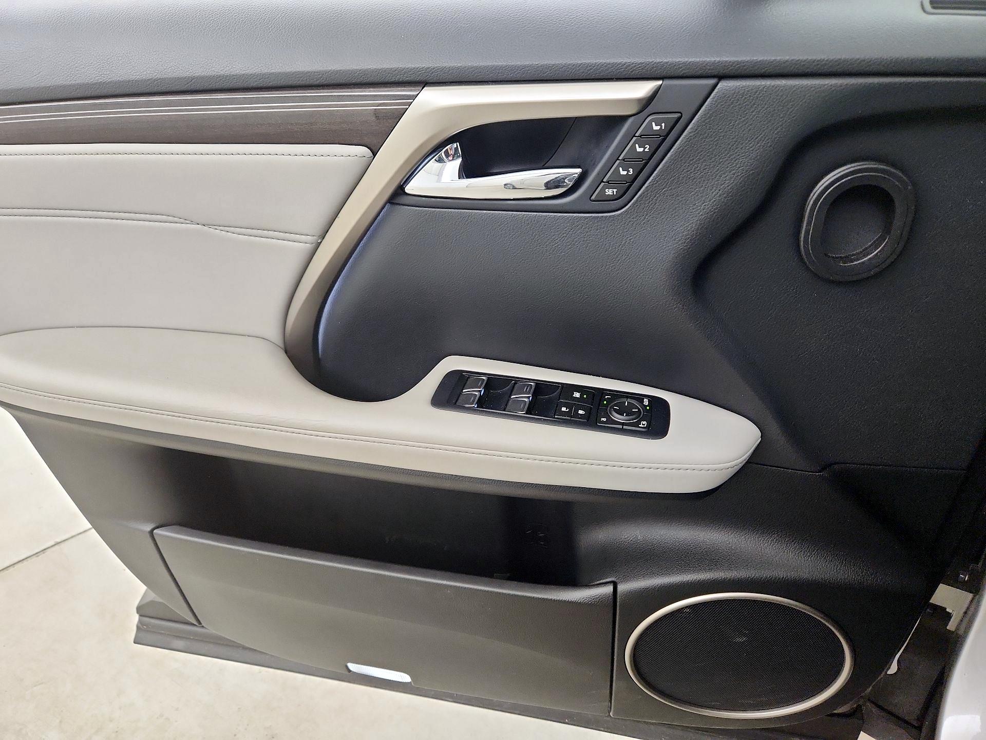 Thumbnail: 2018 Lexus RX - 12