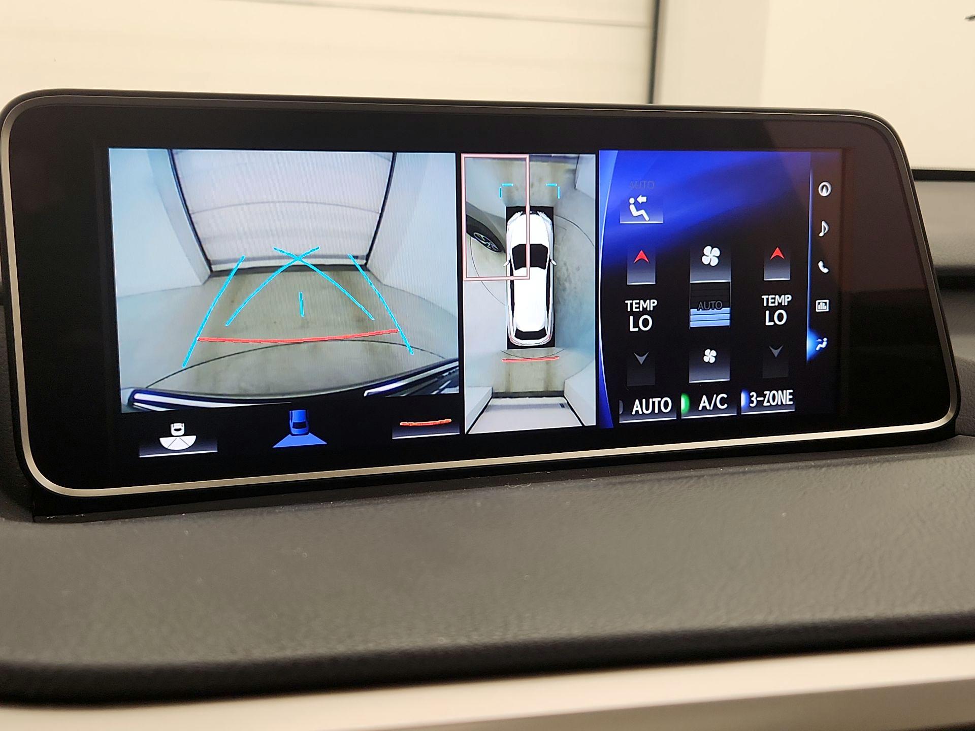 Thumbnail: 2018 Lexus RX - 15