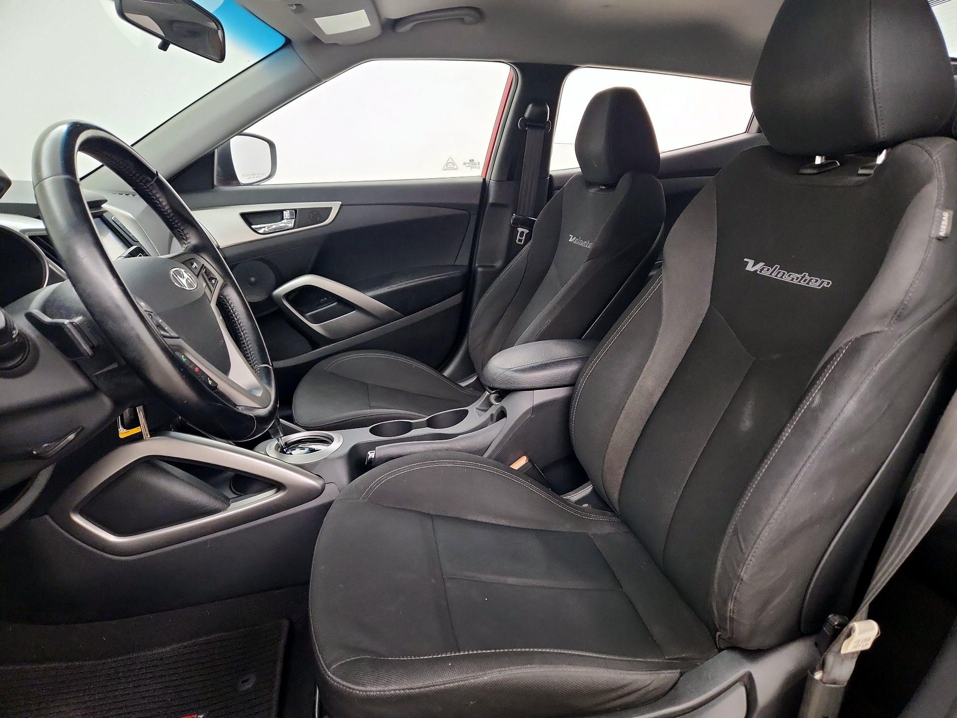 Thumbnail: 2017 Hyundai Veloster - 11