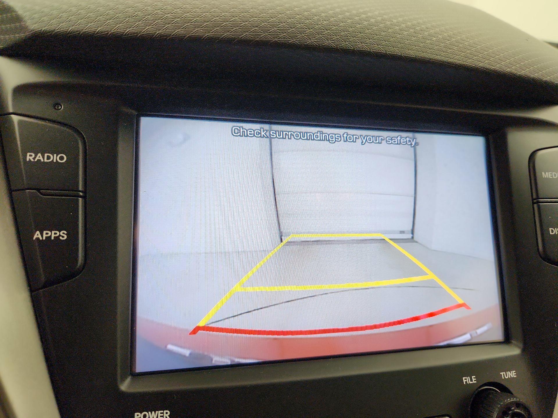 Thumbnail: 2017 Hyundai Veloster - 14