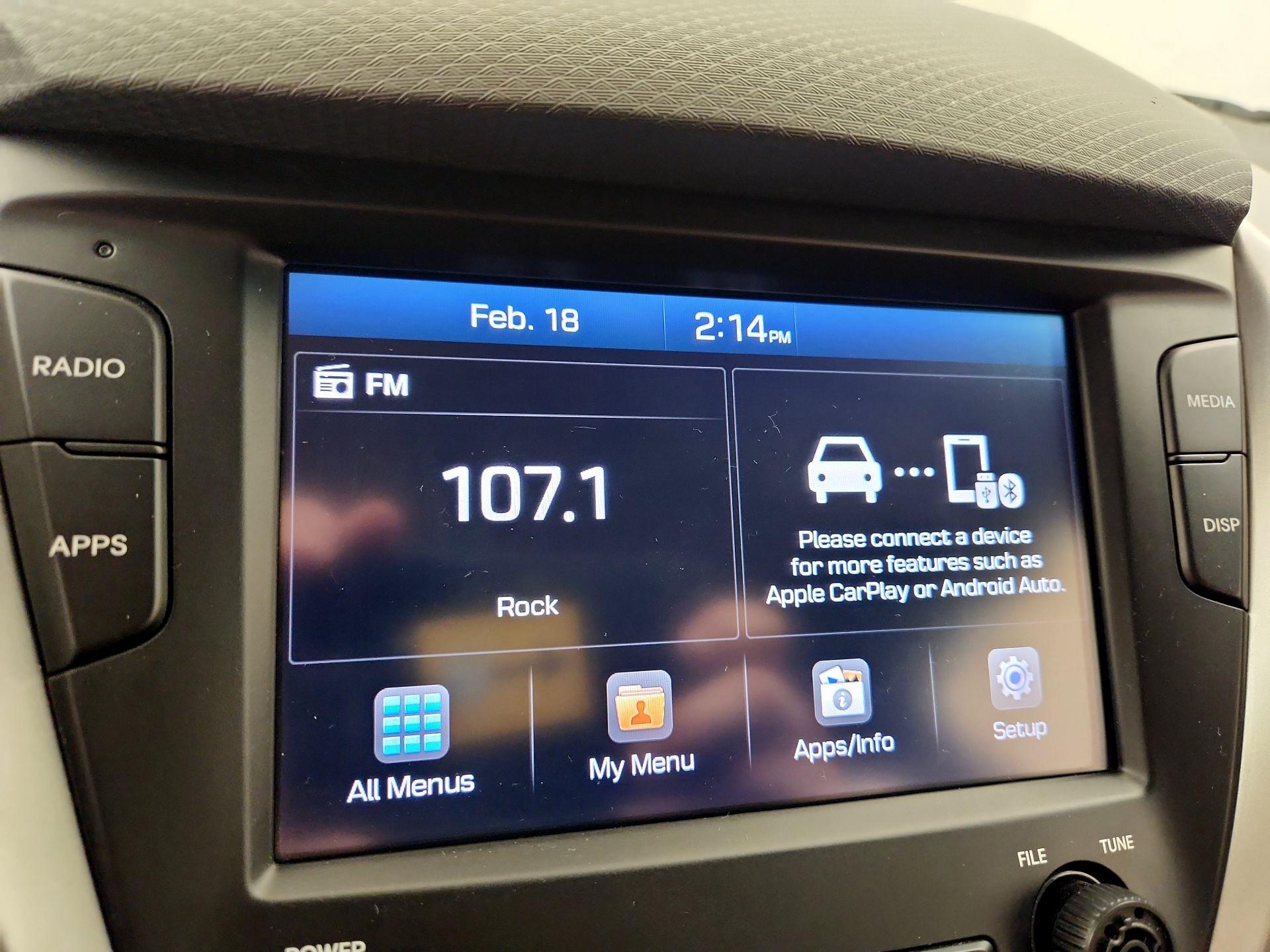 Thumbnail: 2017 Hyundai Veloster - 15