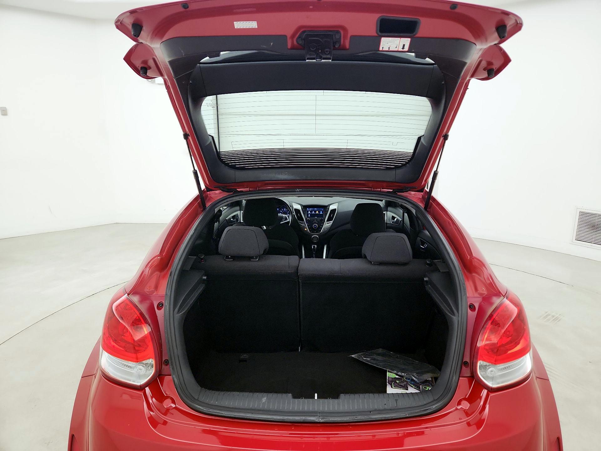 Thumbnail: 2017 Hyundai Veloster - 20