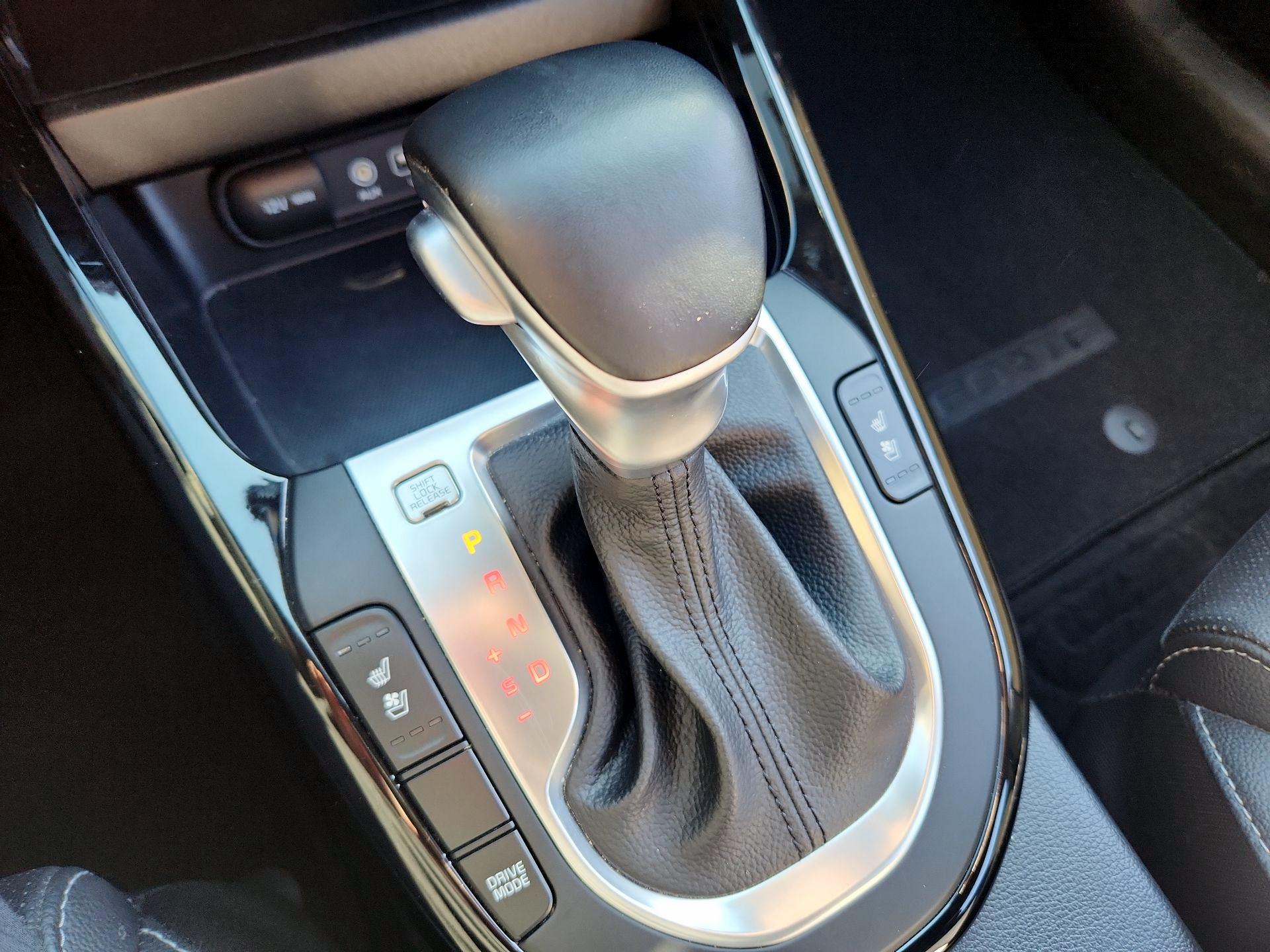 Thumbnail: 2020 Kia Forte - 17