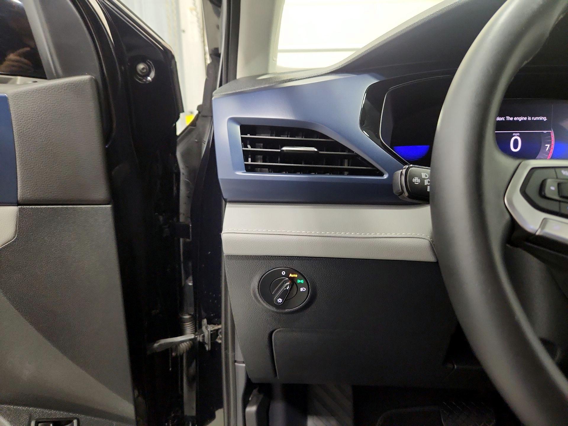 Thumbnail: 2024 Volkswagen Taos - 13