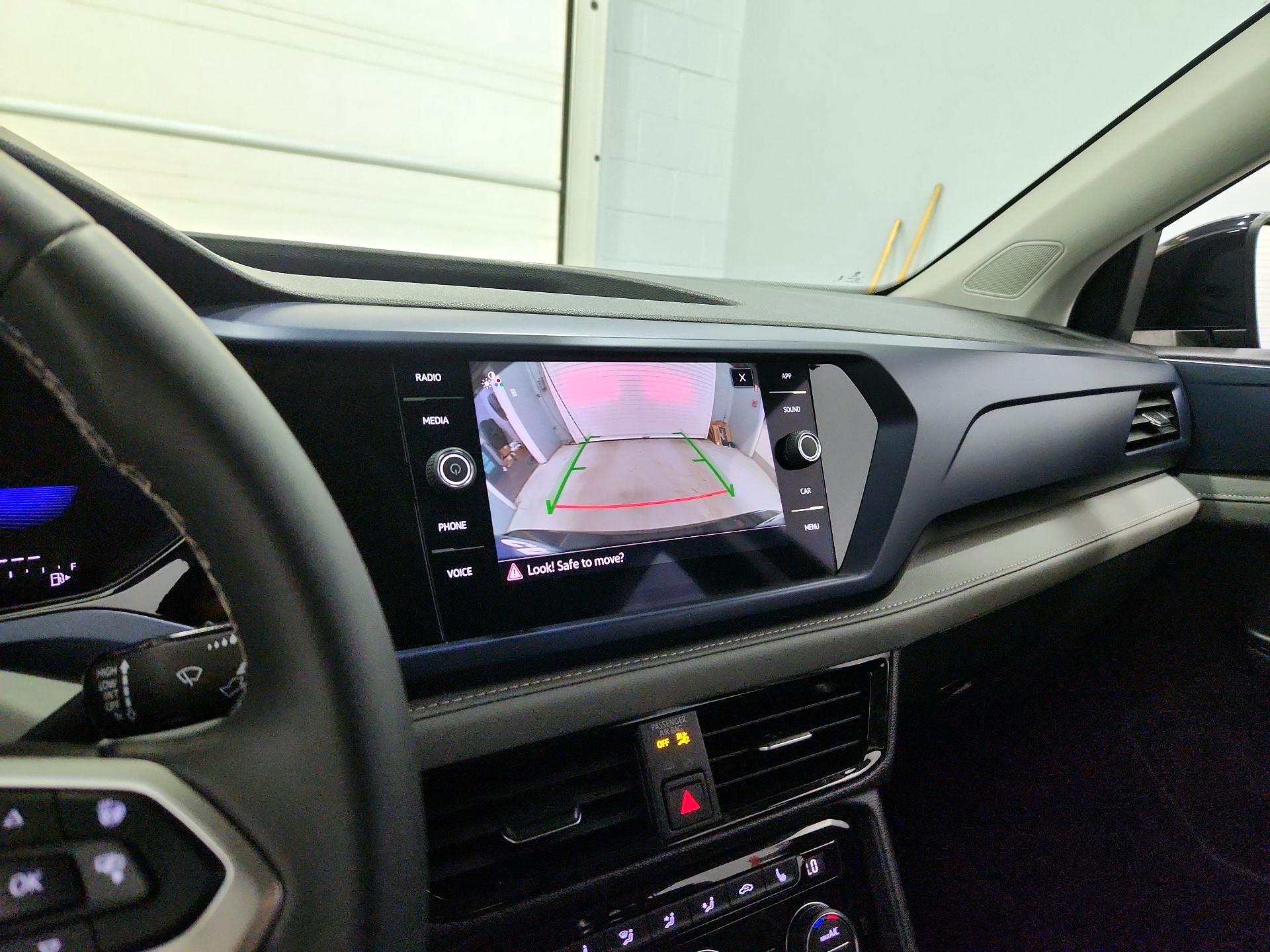 Thumbnail: 2024 Volkswagen Taos - 14