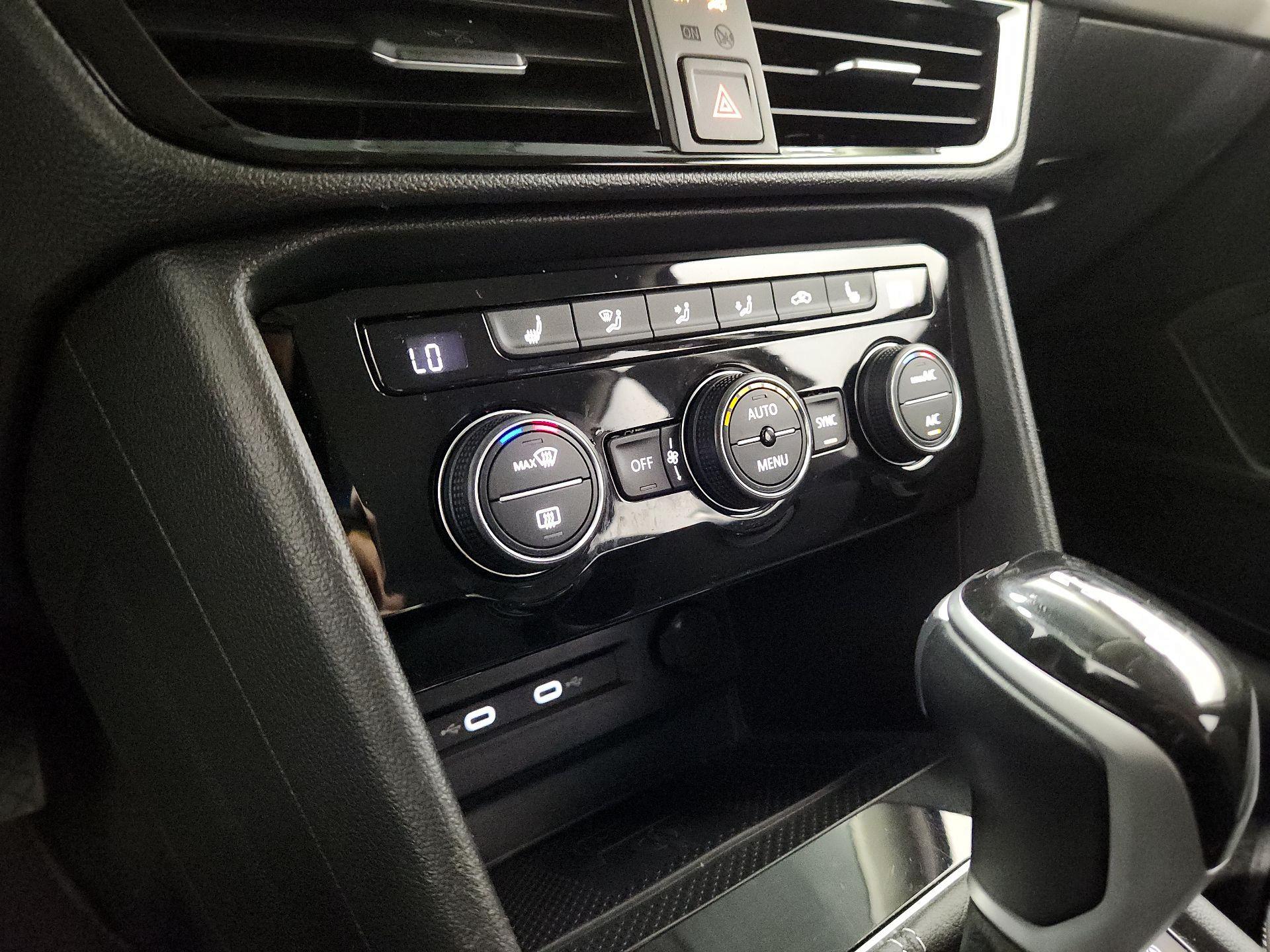 Thumbnail: 2024 Volkswagen Taos - 16