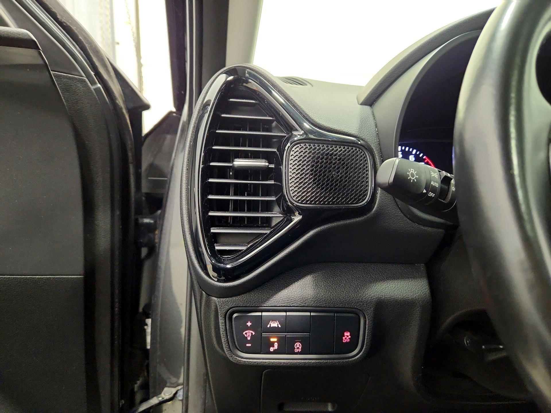 Thumbnail: 2021 Kia Soul - 13