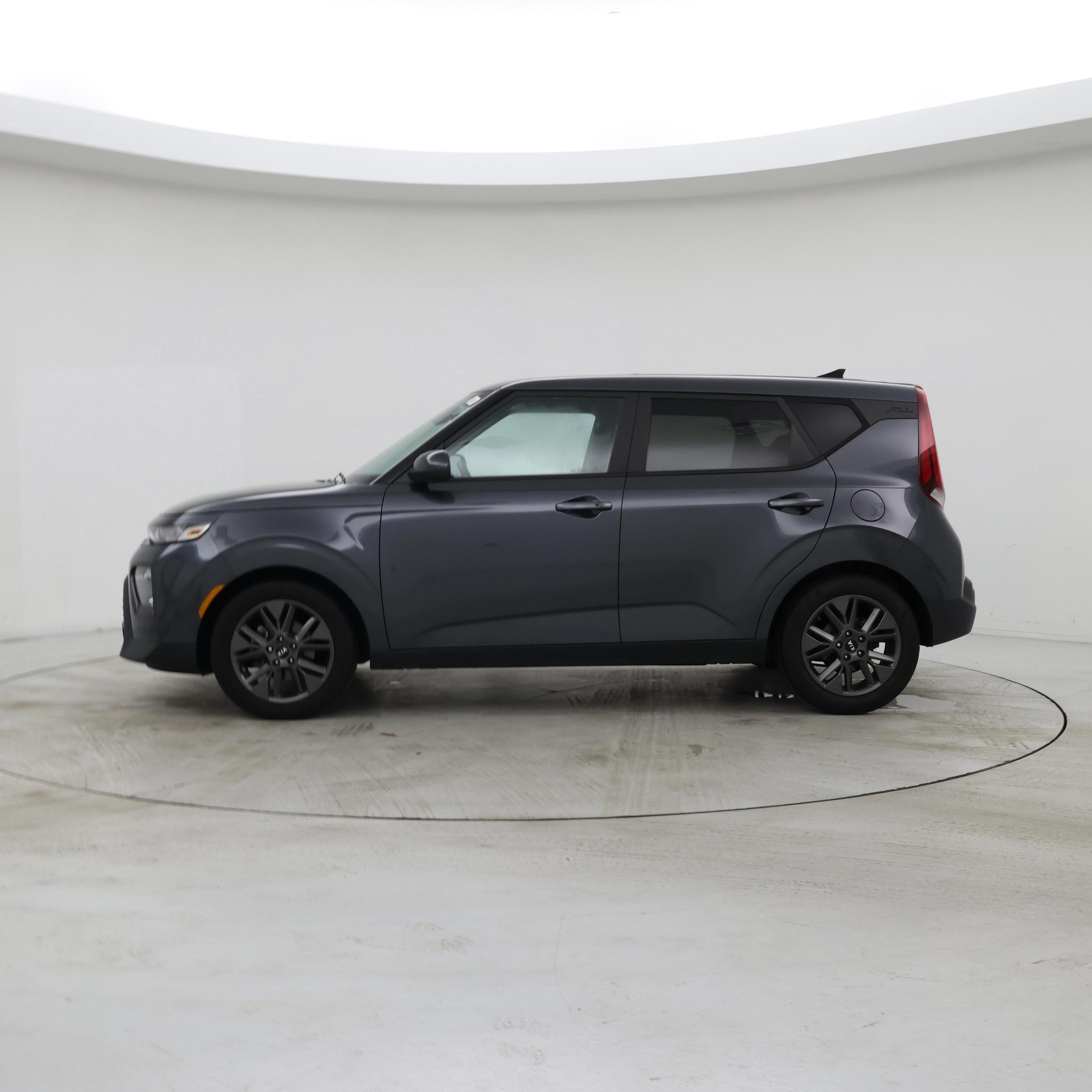 Thumbnail: 2021 Kia Soul - 3