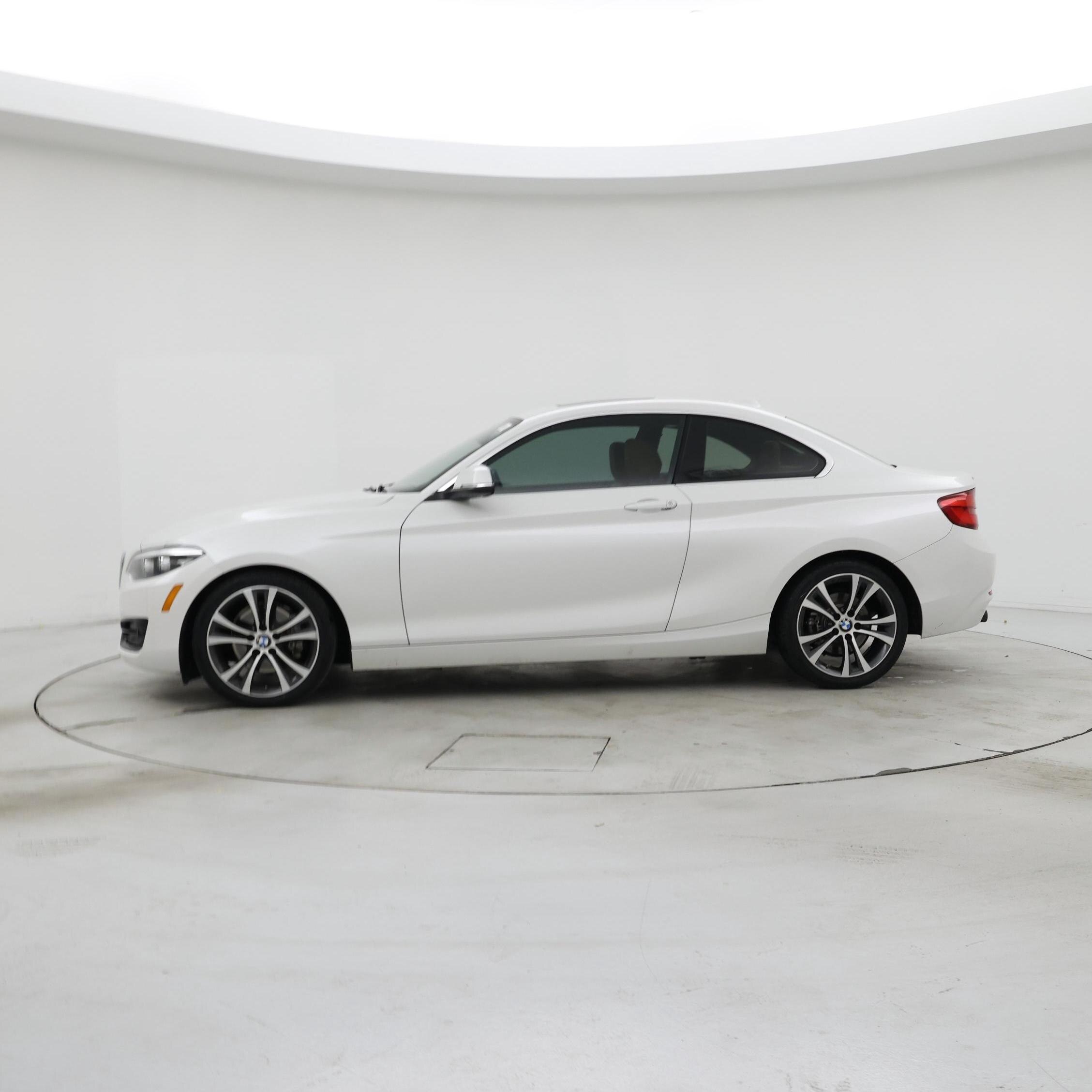 Thumbnail: 2018 BMW 2 Series - 3