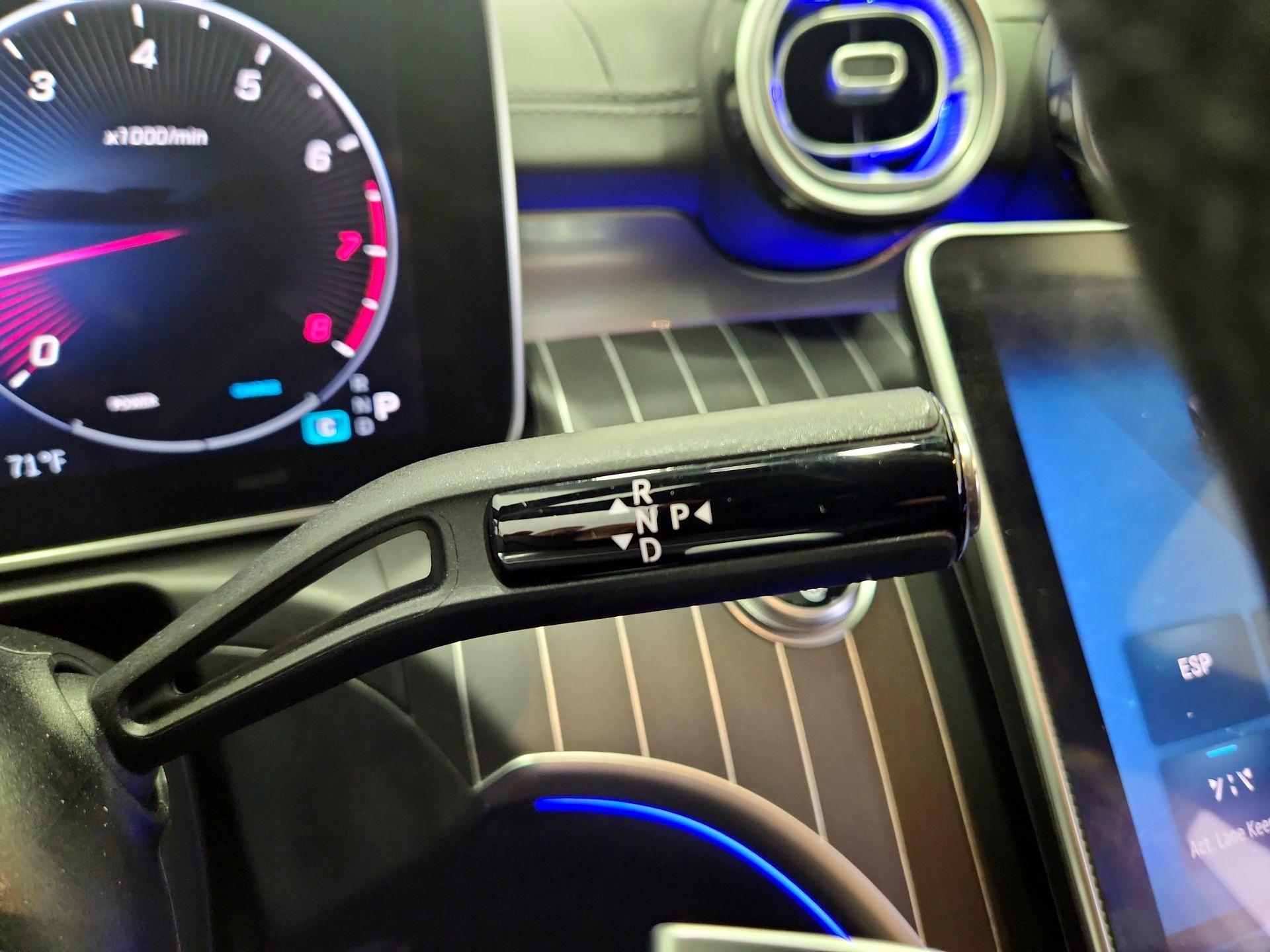 Thumbnail: 2023 Mercedes-Benz C-Class - 18