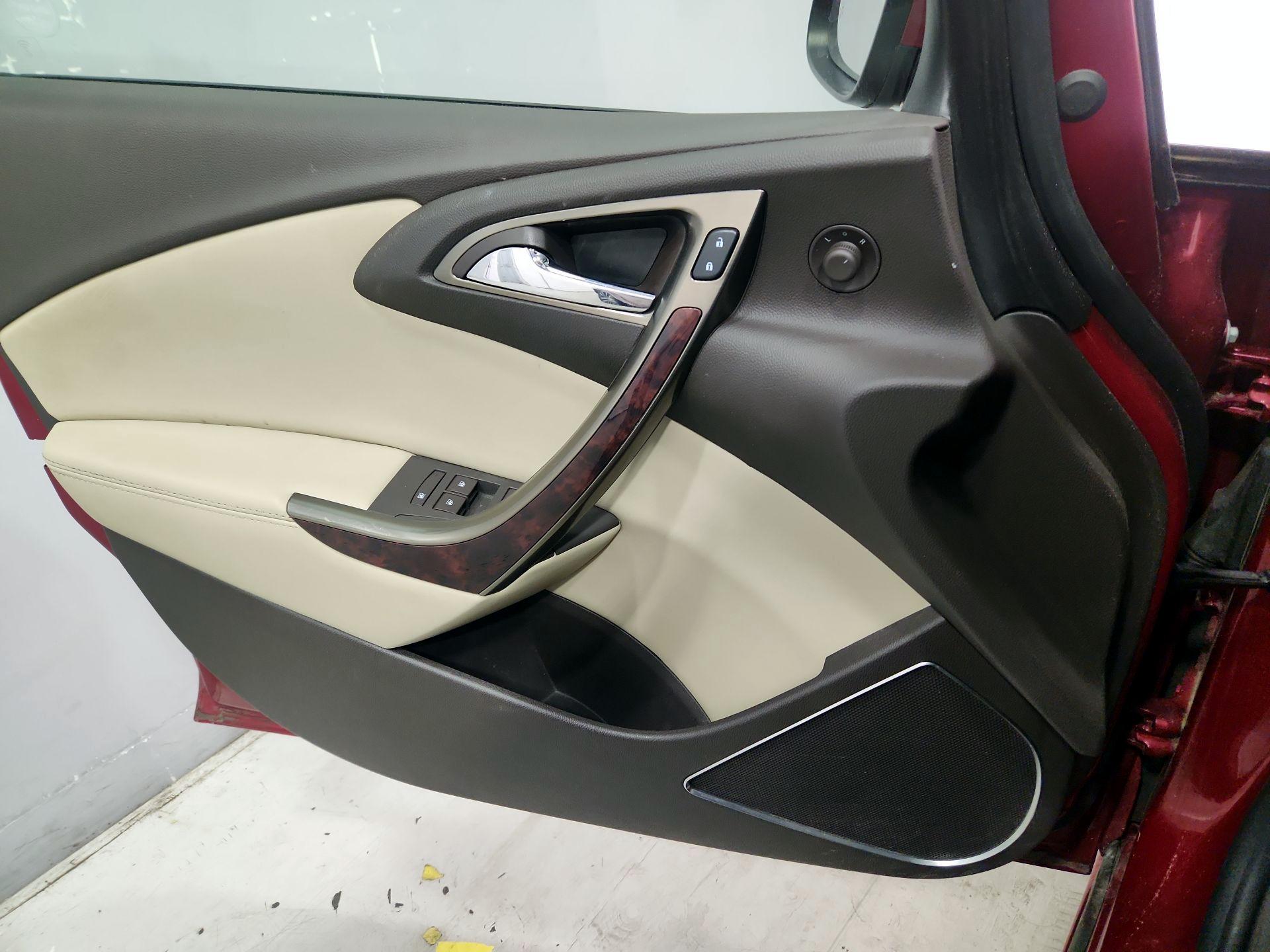 Thumbnail: 2017 Buick Verano - 12