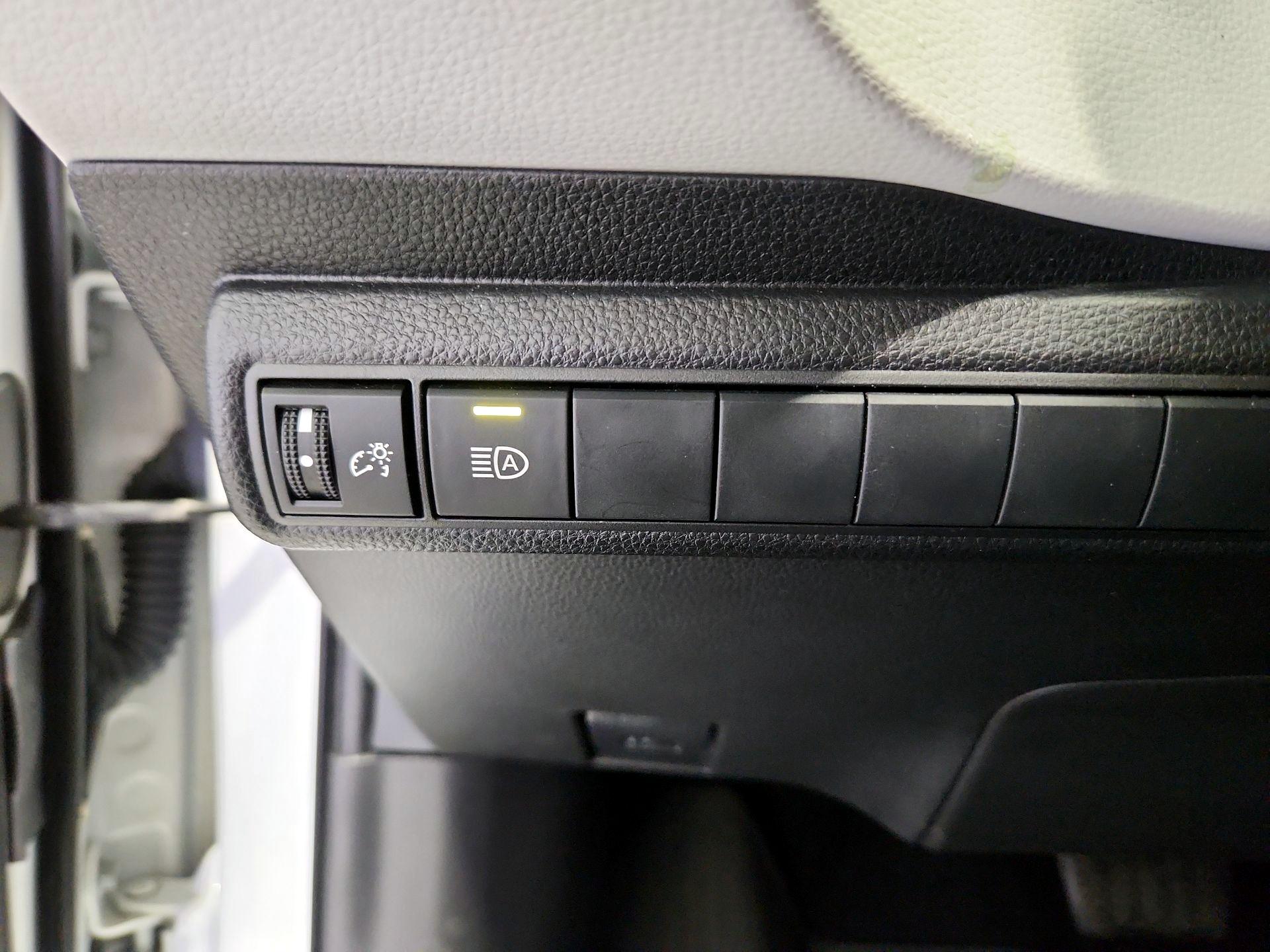 Thumbnail: 2023 Toyota Corolla - 13