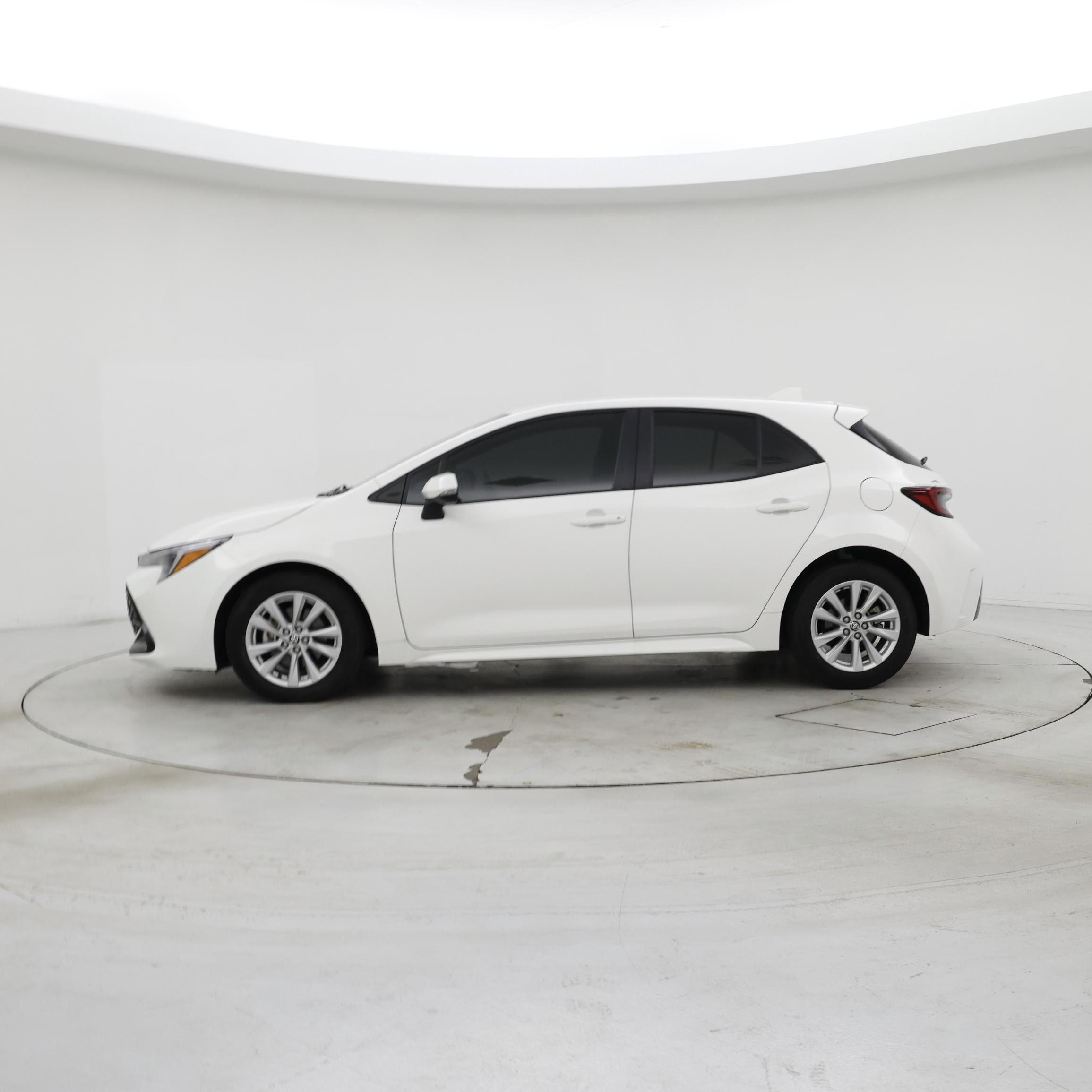 Thumbnail: 2023 Toyota Corolla - 3