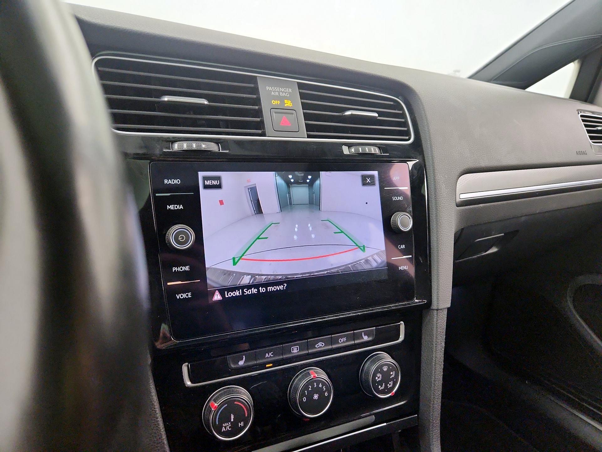 Thumbnail: 2019 Volkswagen Golf - 14