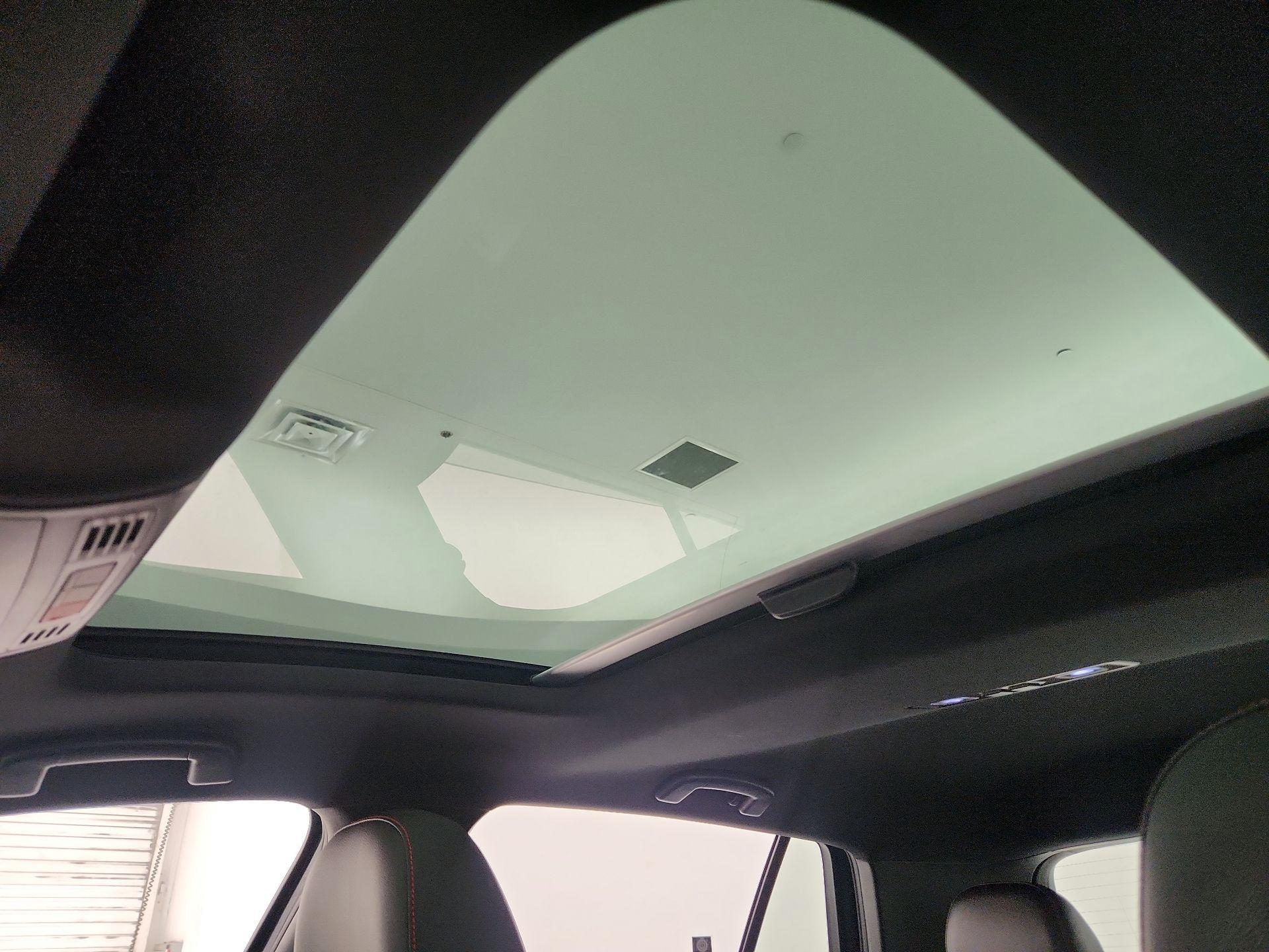 Thumbnail: 2019 Volkswagen Golf - 19