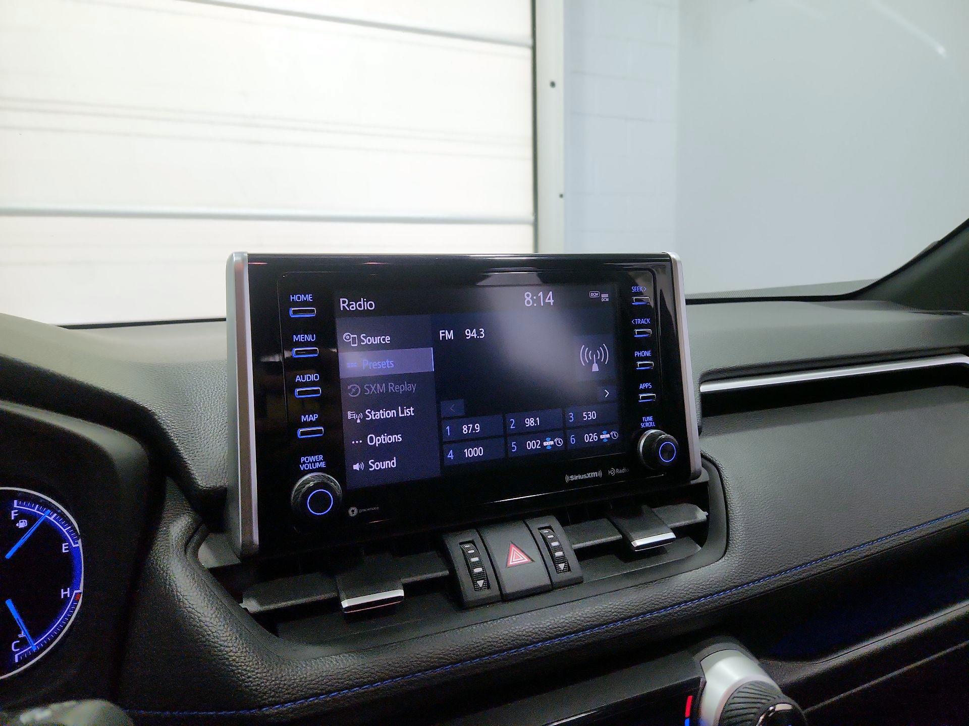 Thumbnail: 2020 Toyota RAV4 - 15