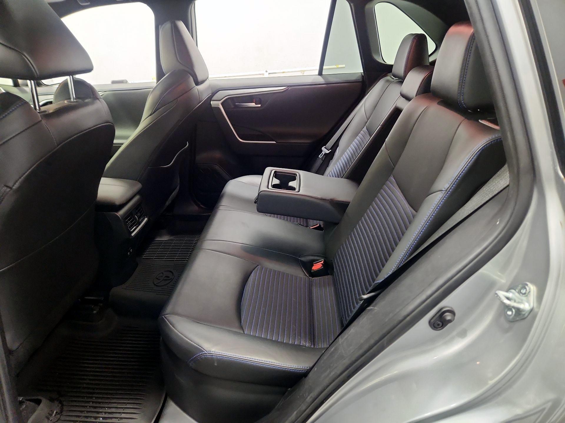 Thumbnail: 2020 Toyota RAV4 - 20