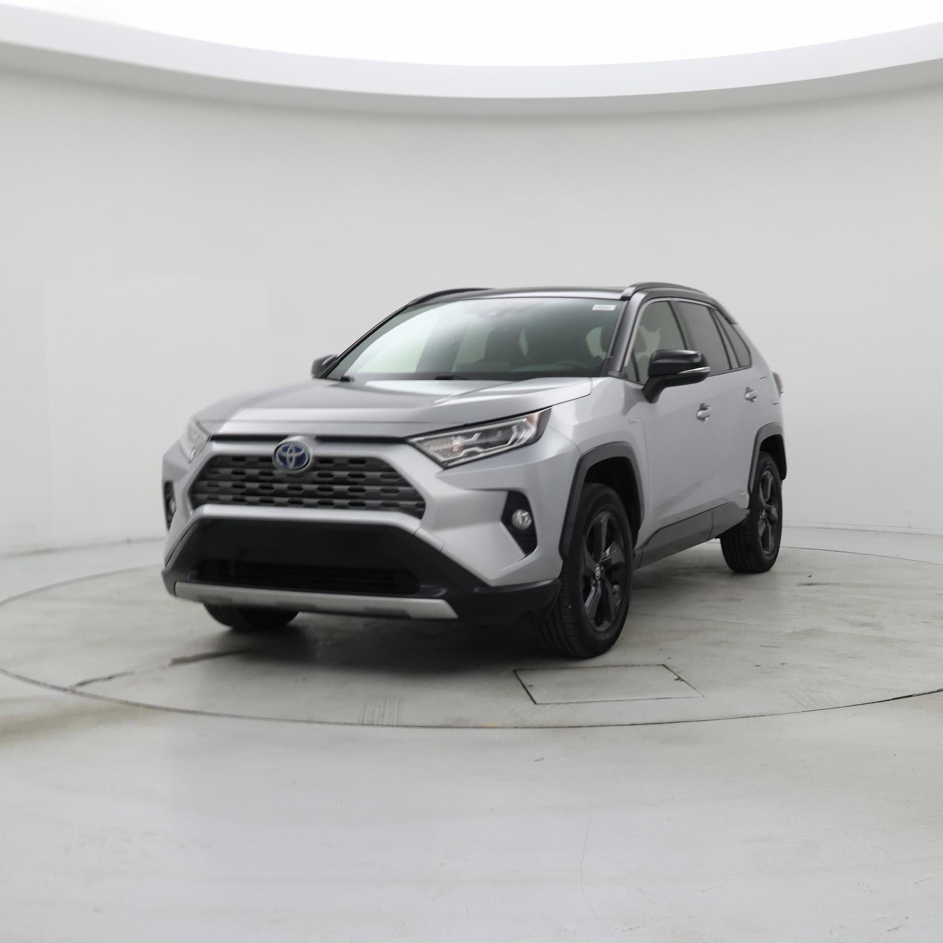 Thumbnail: 2020 Toyota RAV4 - 4