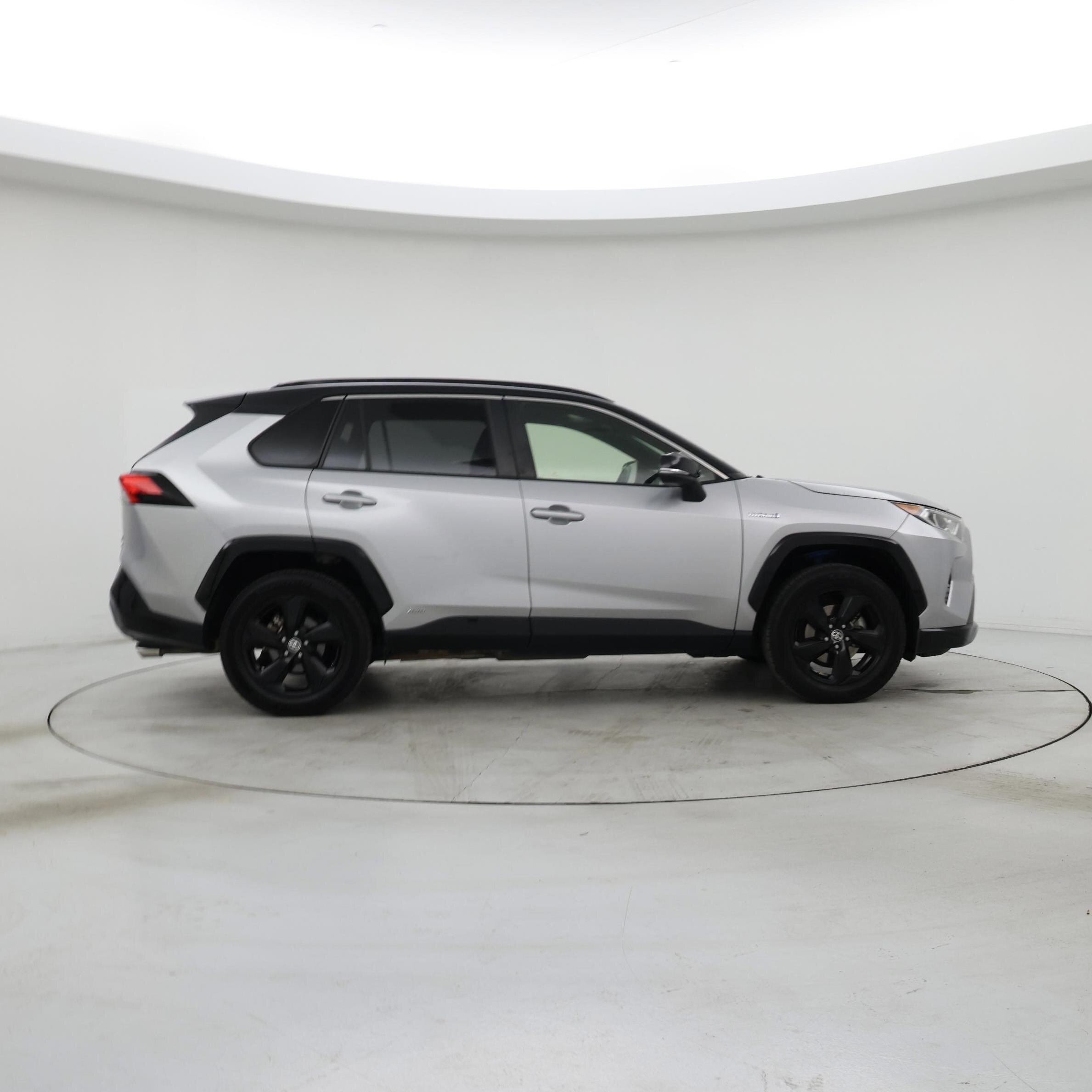 Thumbnail: 2020 Toyota RAV4 - 7