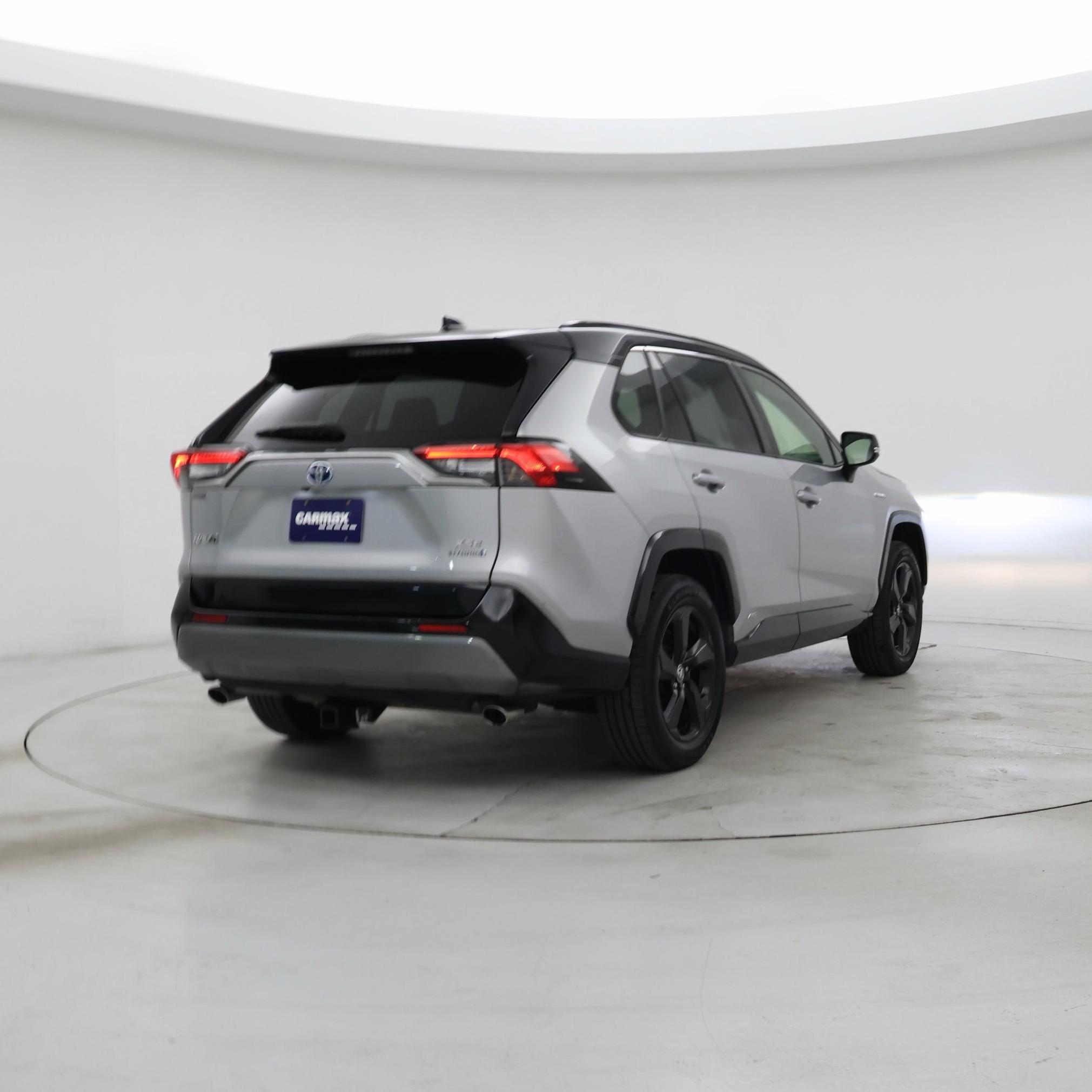 Thumbnail: 2020 Toyota RAV4 - 8