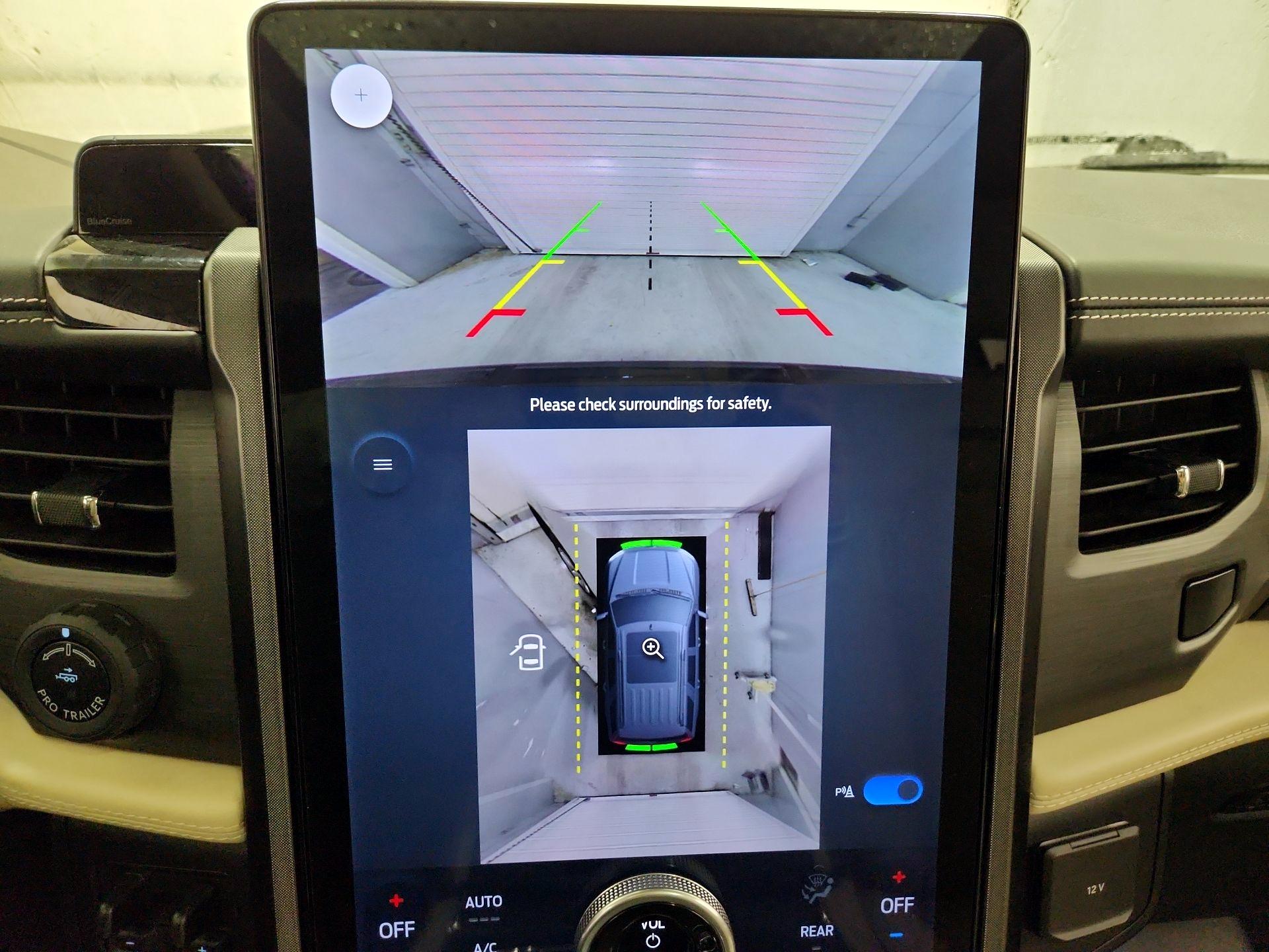 Thumbnail: 2023 Ford Expedition - 15