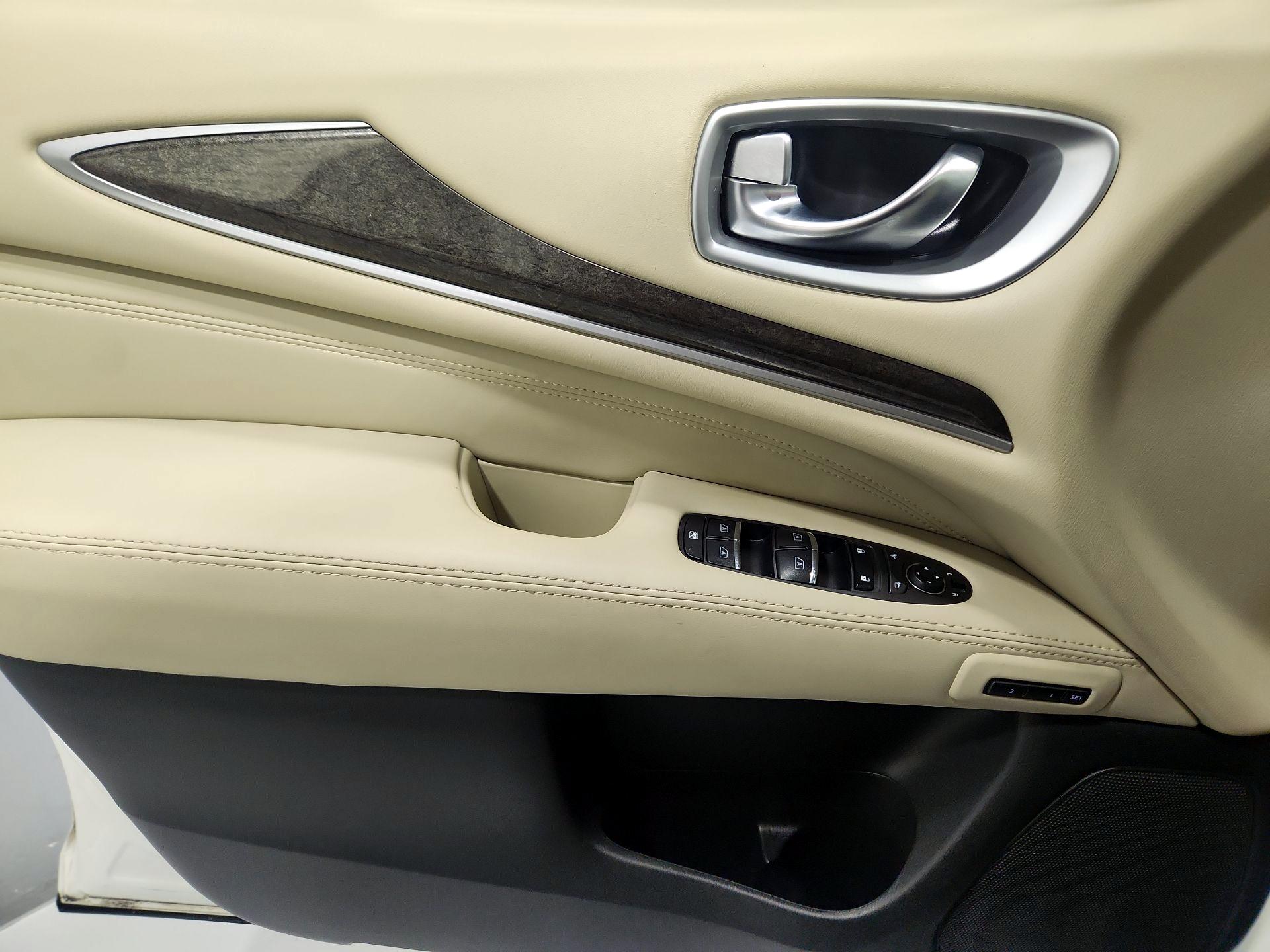 Thumbnail: 2015 INFINITI QX60 - 12