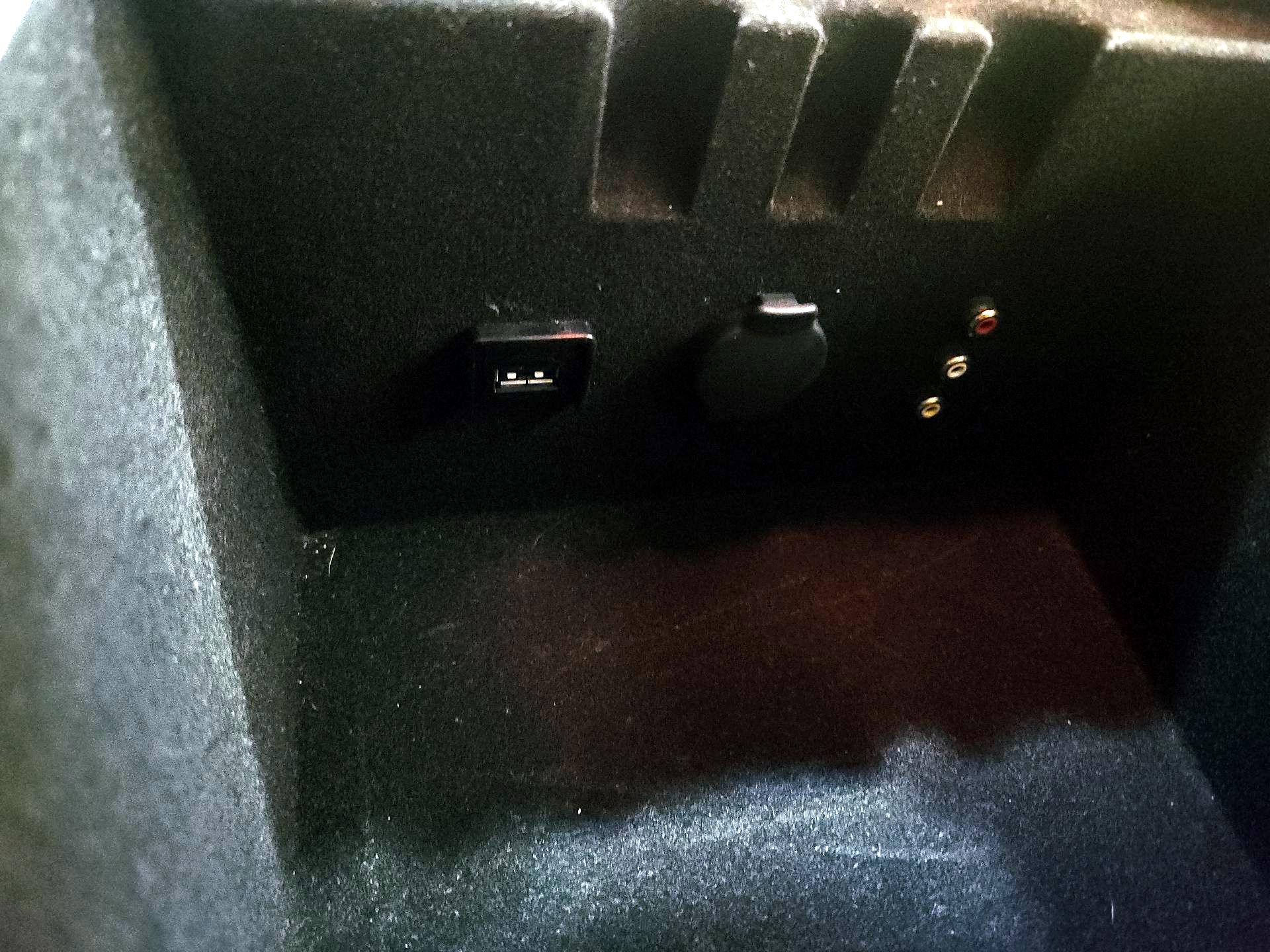 Thumbnail: 2015 INFINITI QX60 - 19