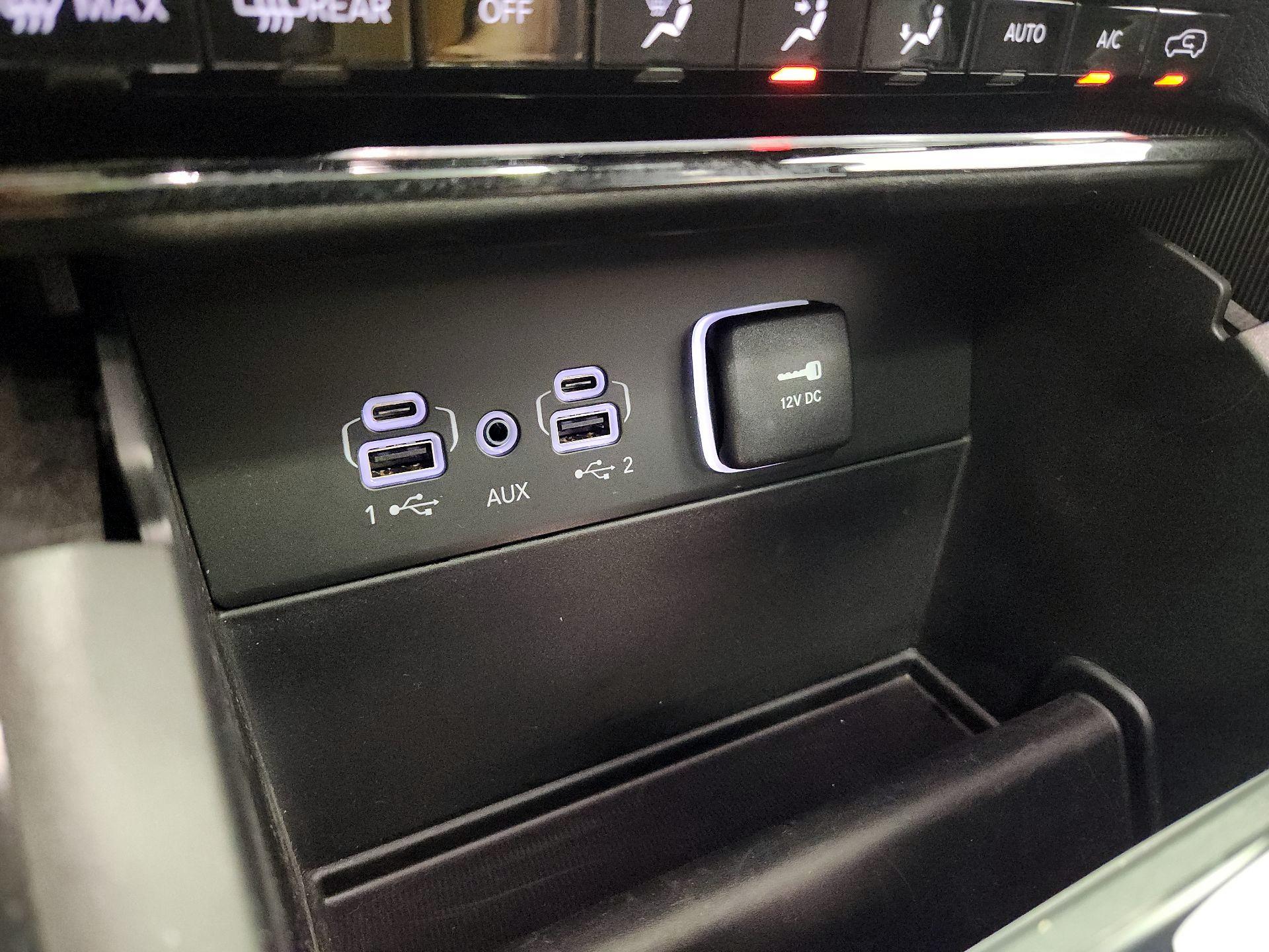 Thumbnail: 2024 Jeep Grand Cherokee - 19