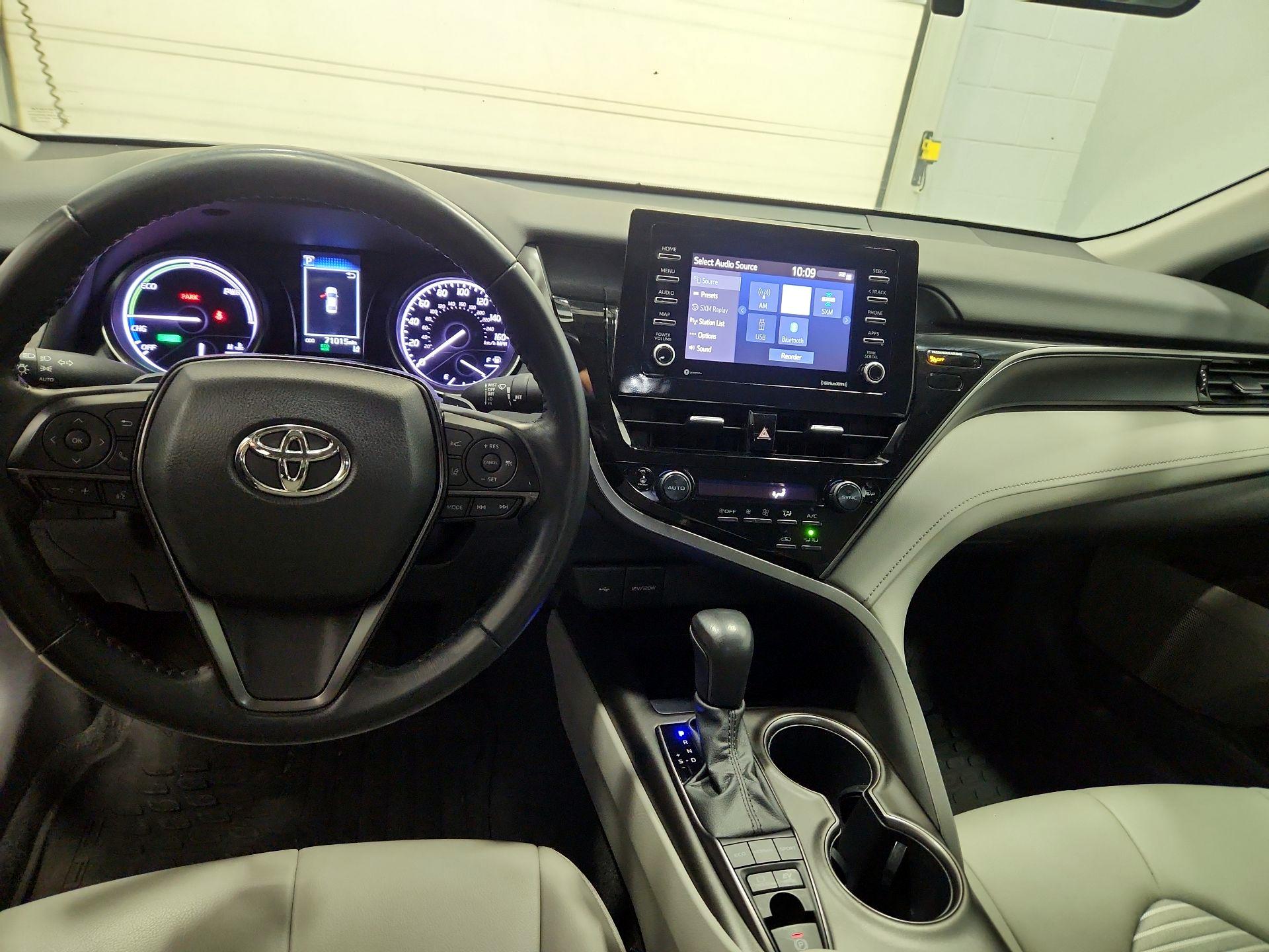 Thumbnail: 2022 Toyota Camry - 9