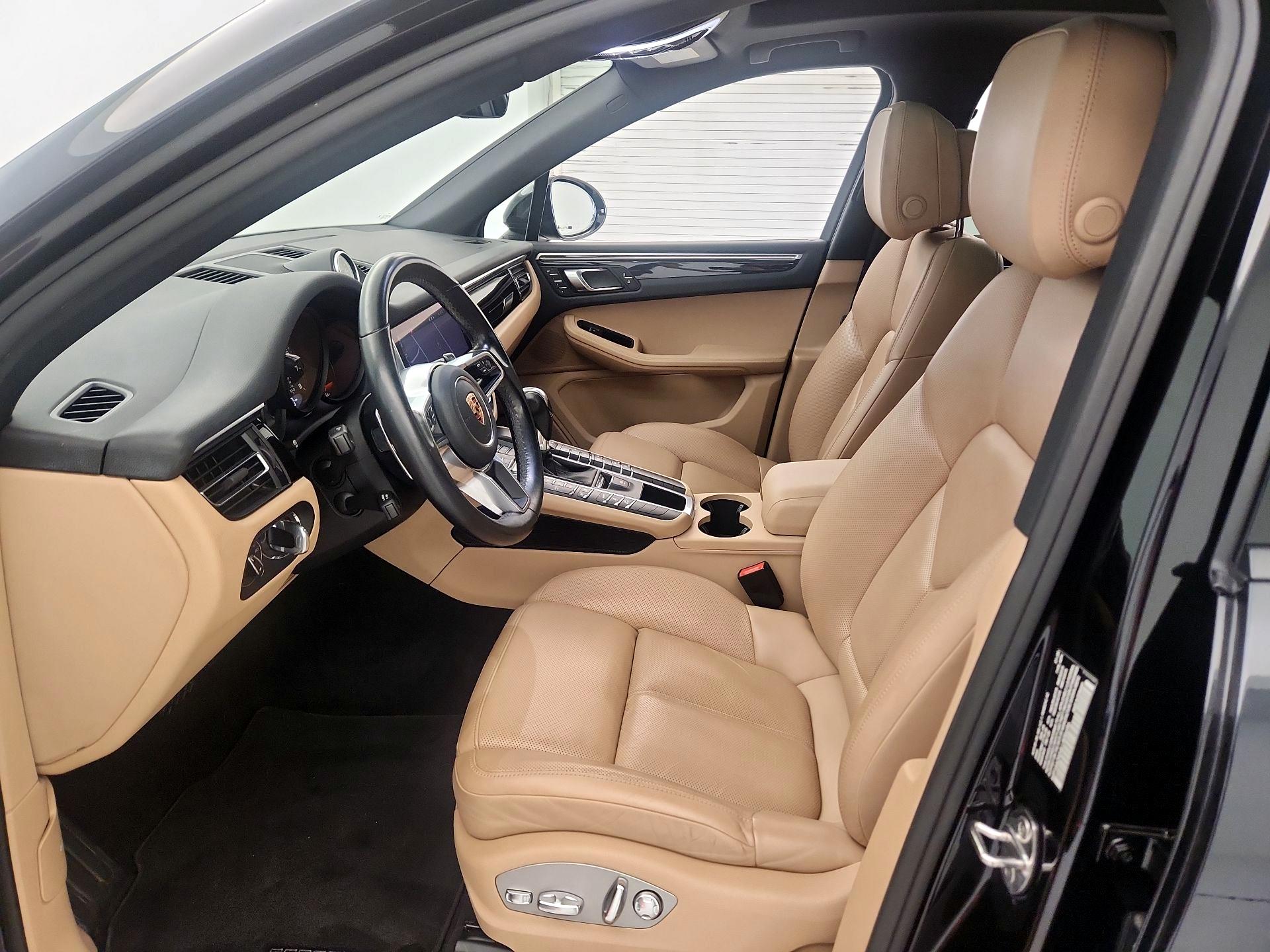 Thumbnail: 2020 Porsche Macan - 11