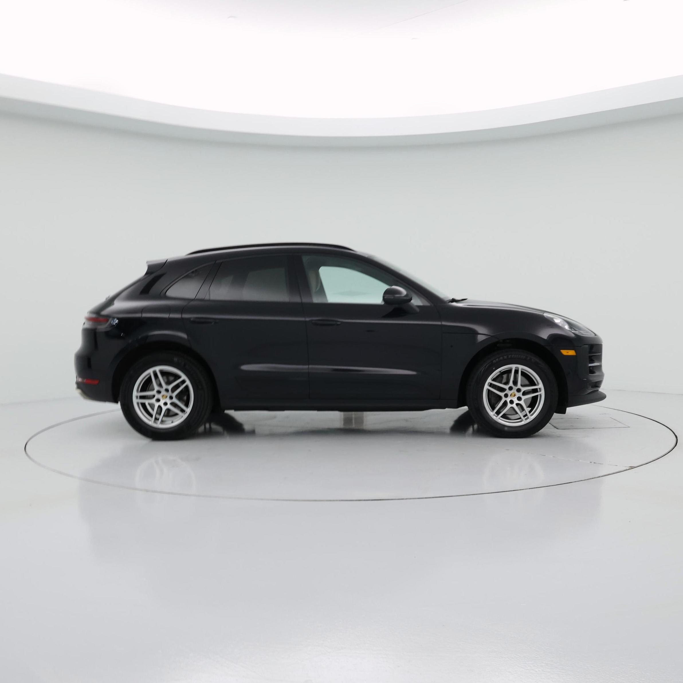 Thumbnail: 2020 Porsche Macan - 7