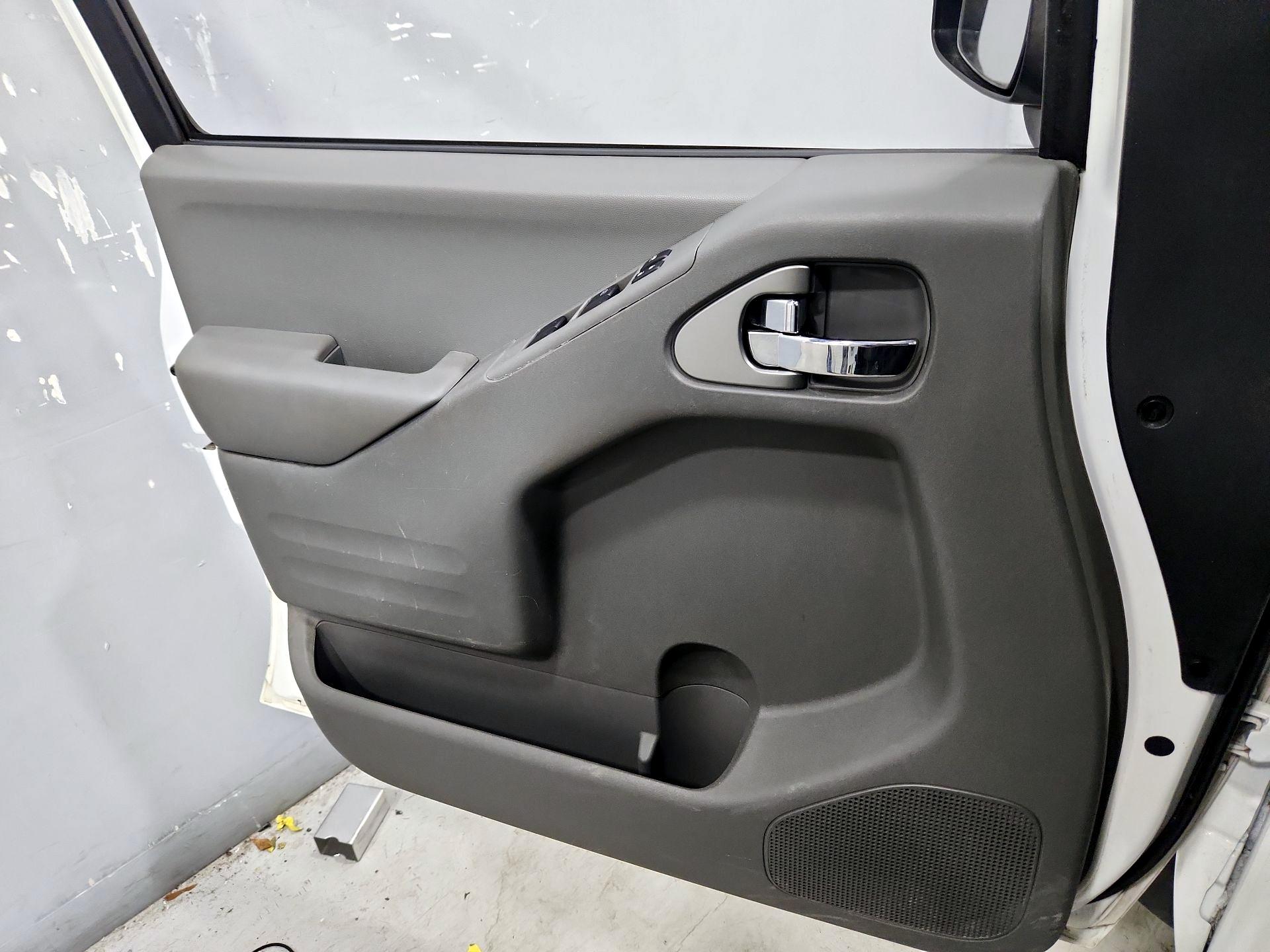 Thumbnail: 2019 Nissan Frontier - 12