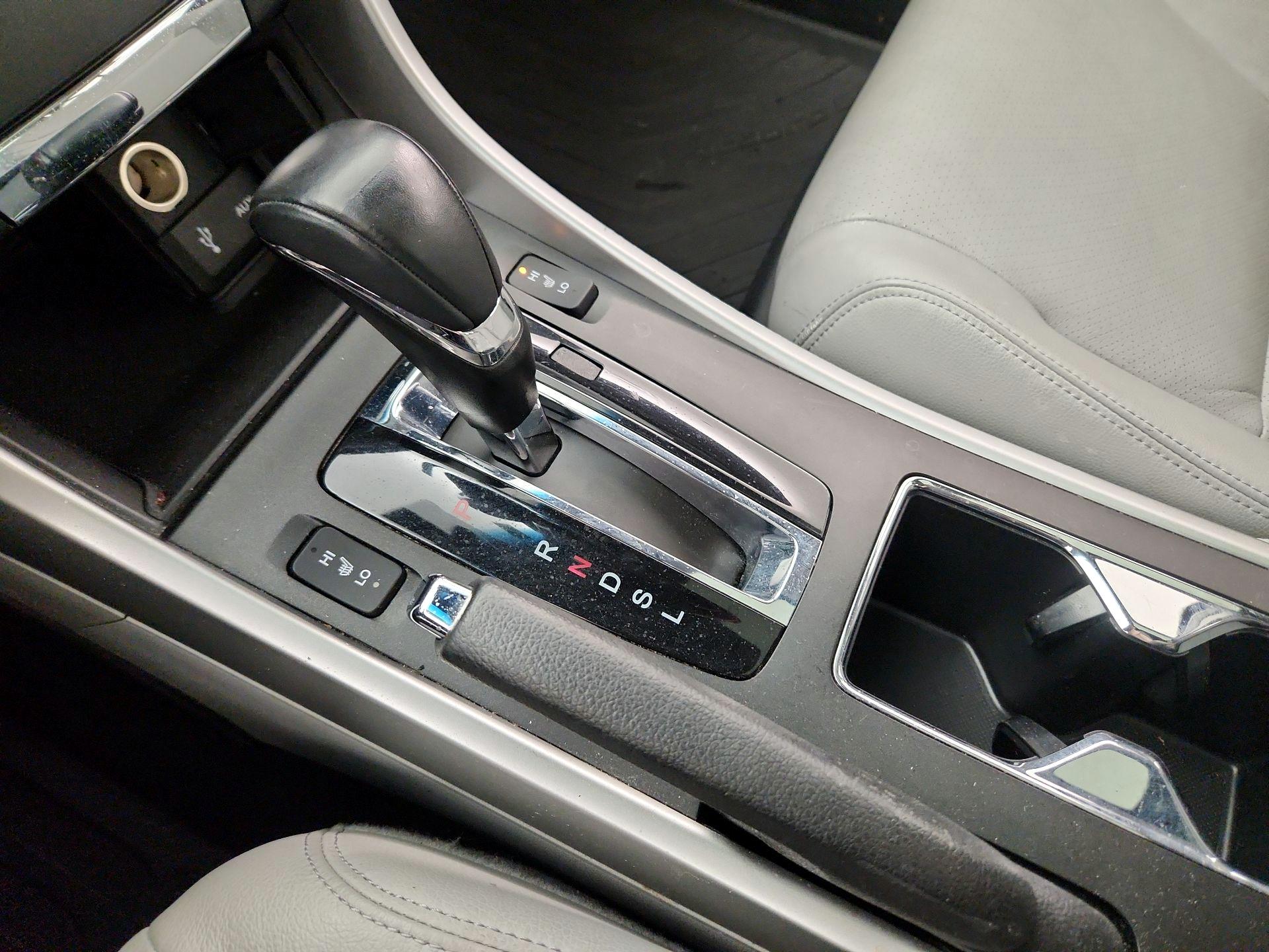 Thumbnail: 2015 Honda Accord - 17