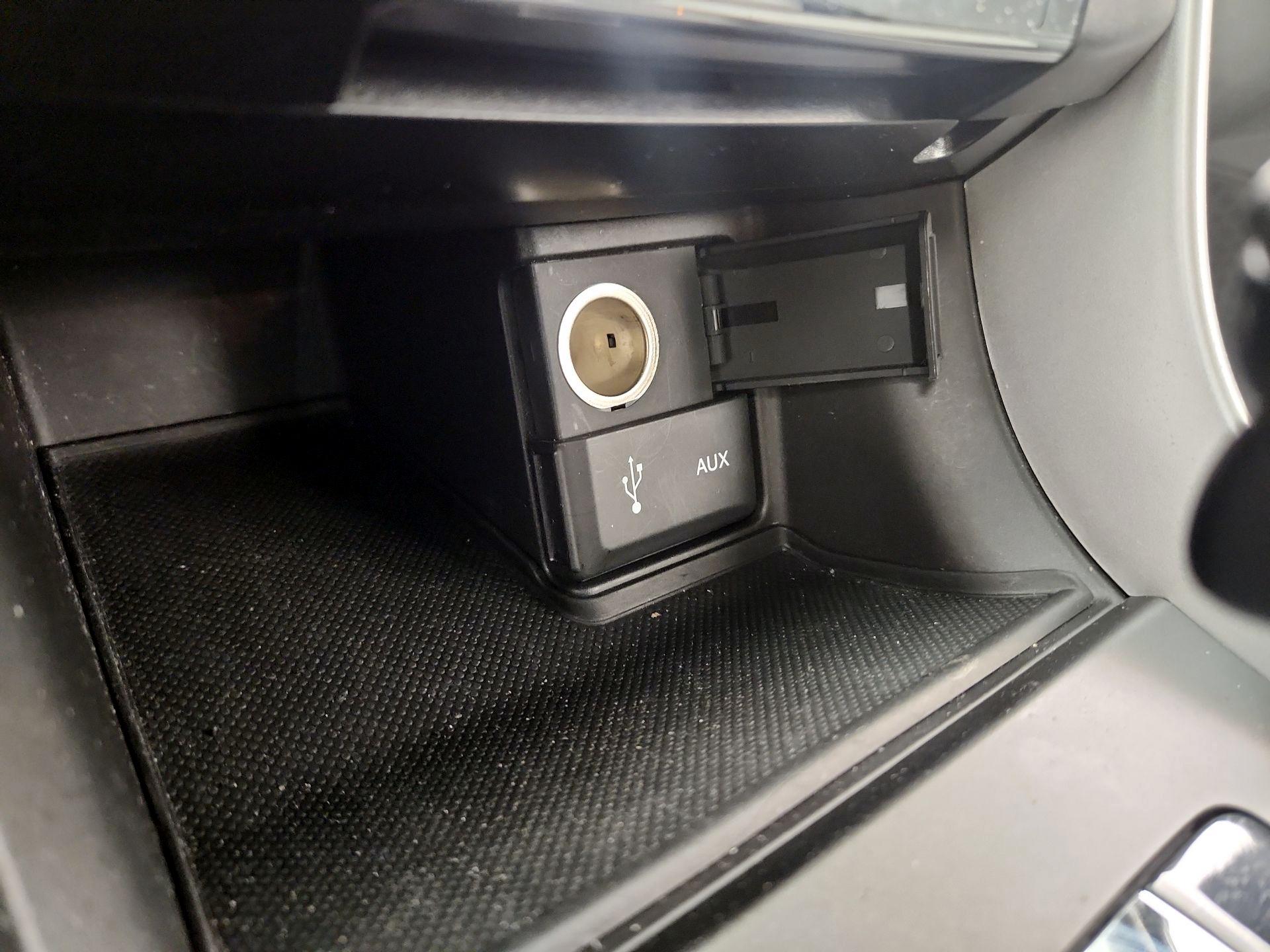 Thumbnail: 2015 Honda Accord - 18