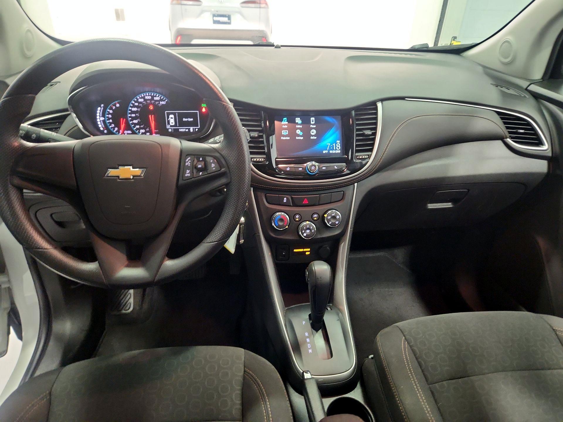 Thumbnail: 2017 Chevrolet Trax - 9