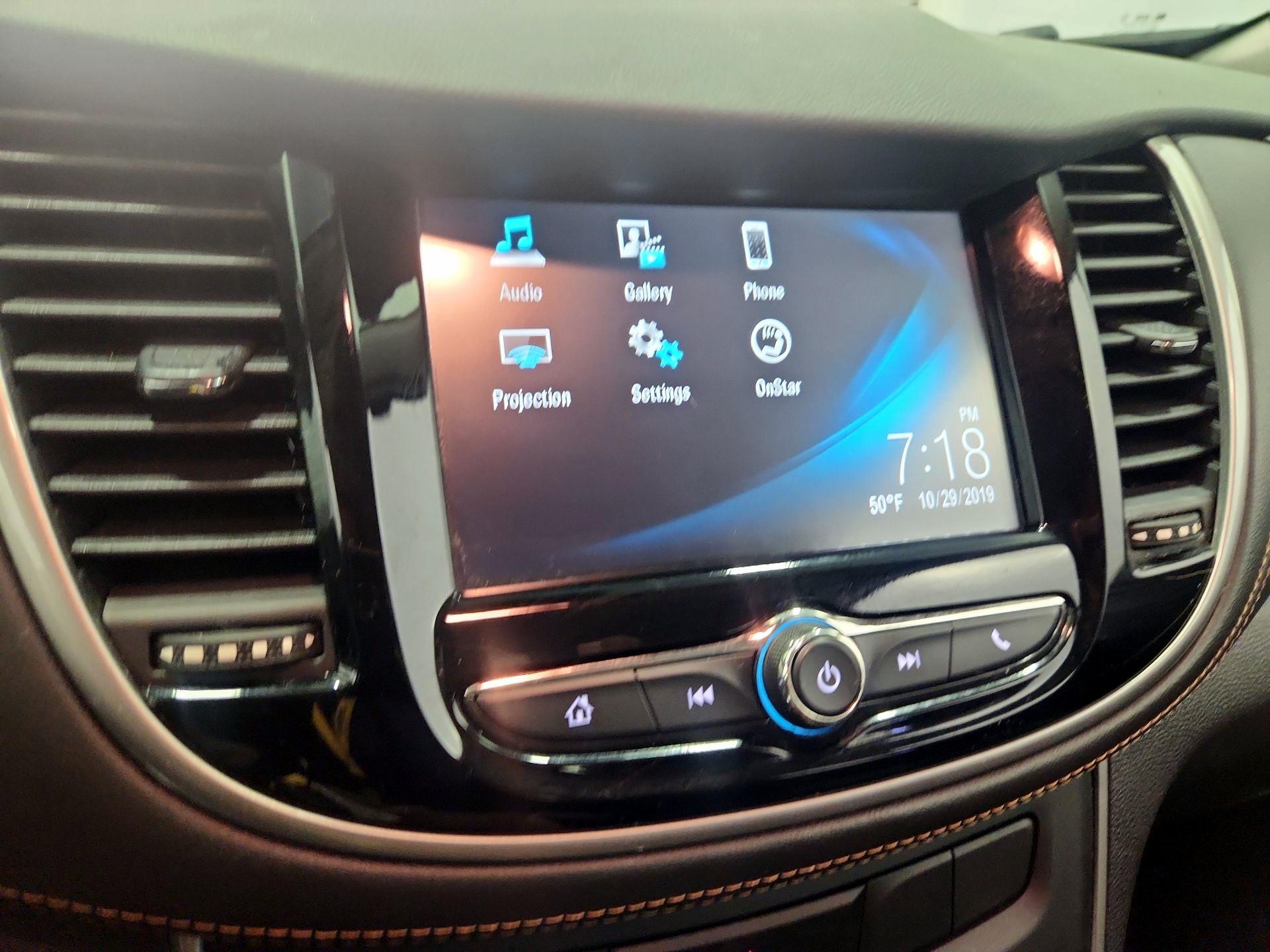 Thumbnail: 2017 Chevrolet Trax - 15