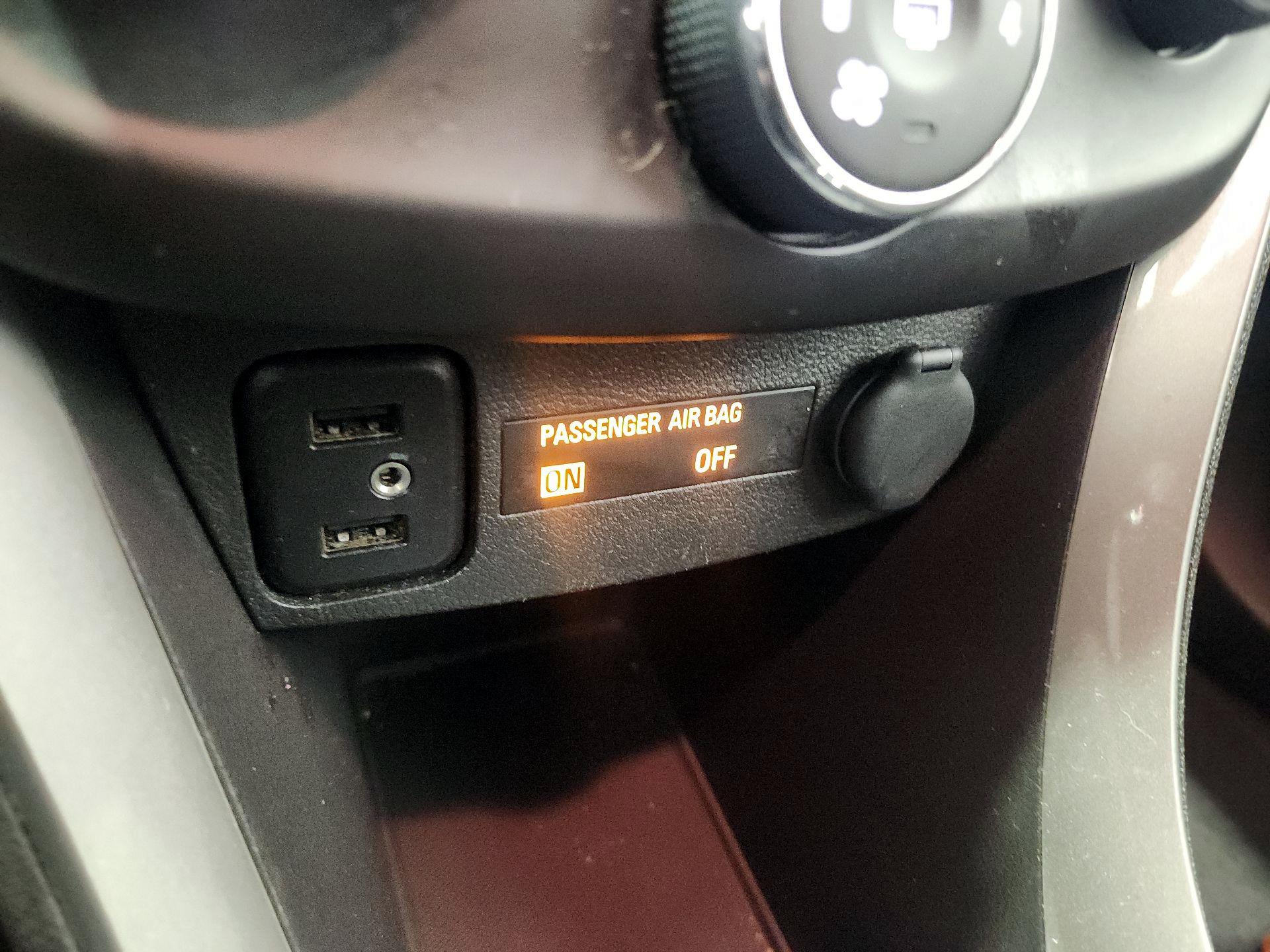 Thumbnail: 2017 Chevrolet Trax - 18