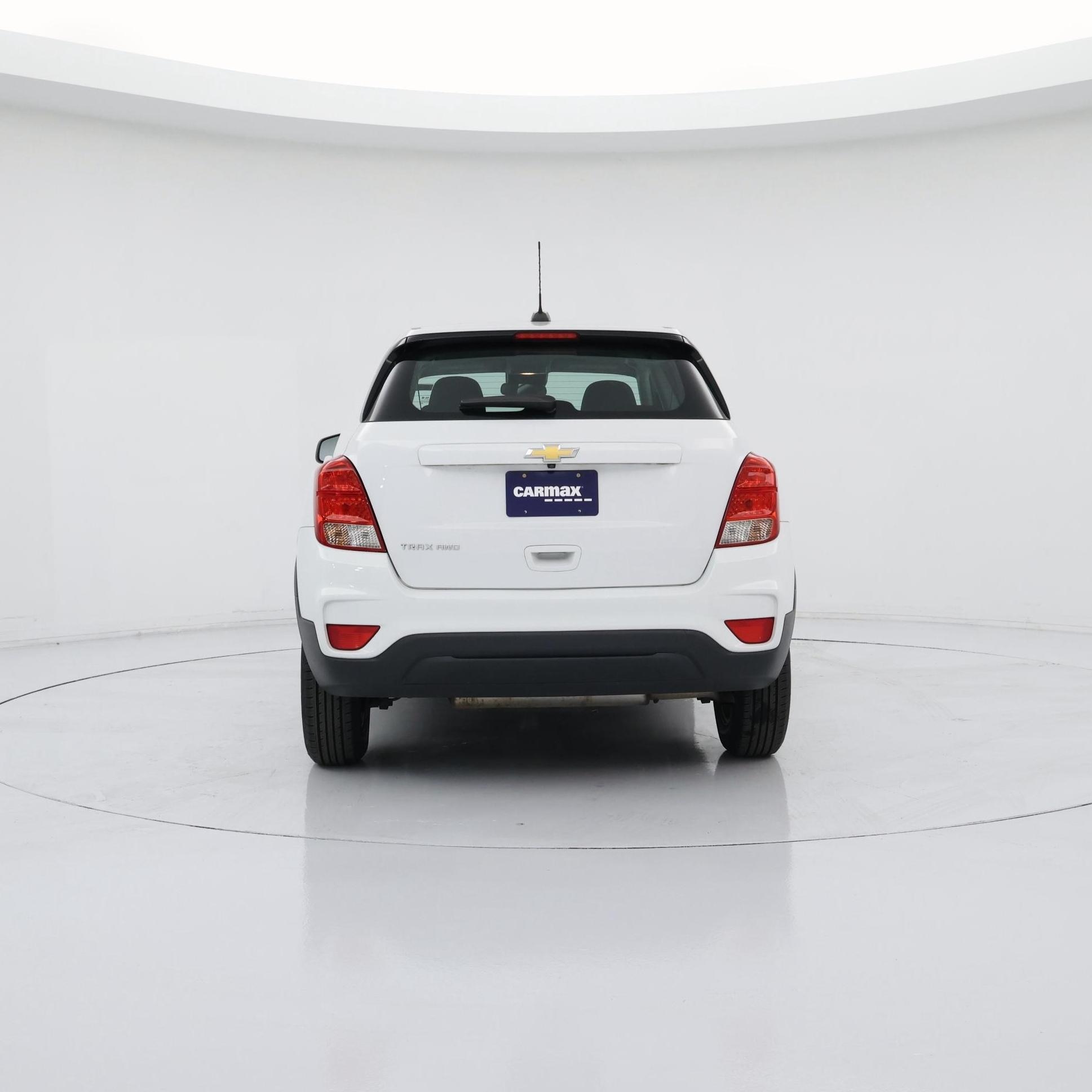 Thumbnail: 2017 Chevrolet Trax - 6