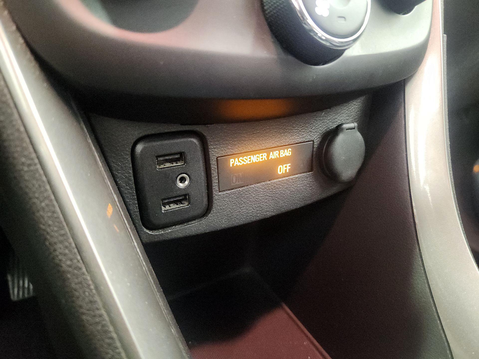 Thumbnail: 2017 Chevrolet Trax - 18