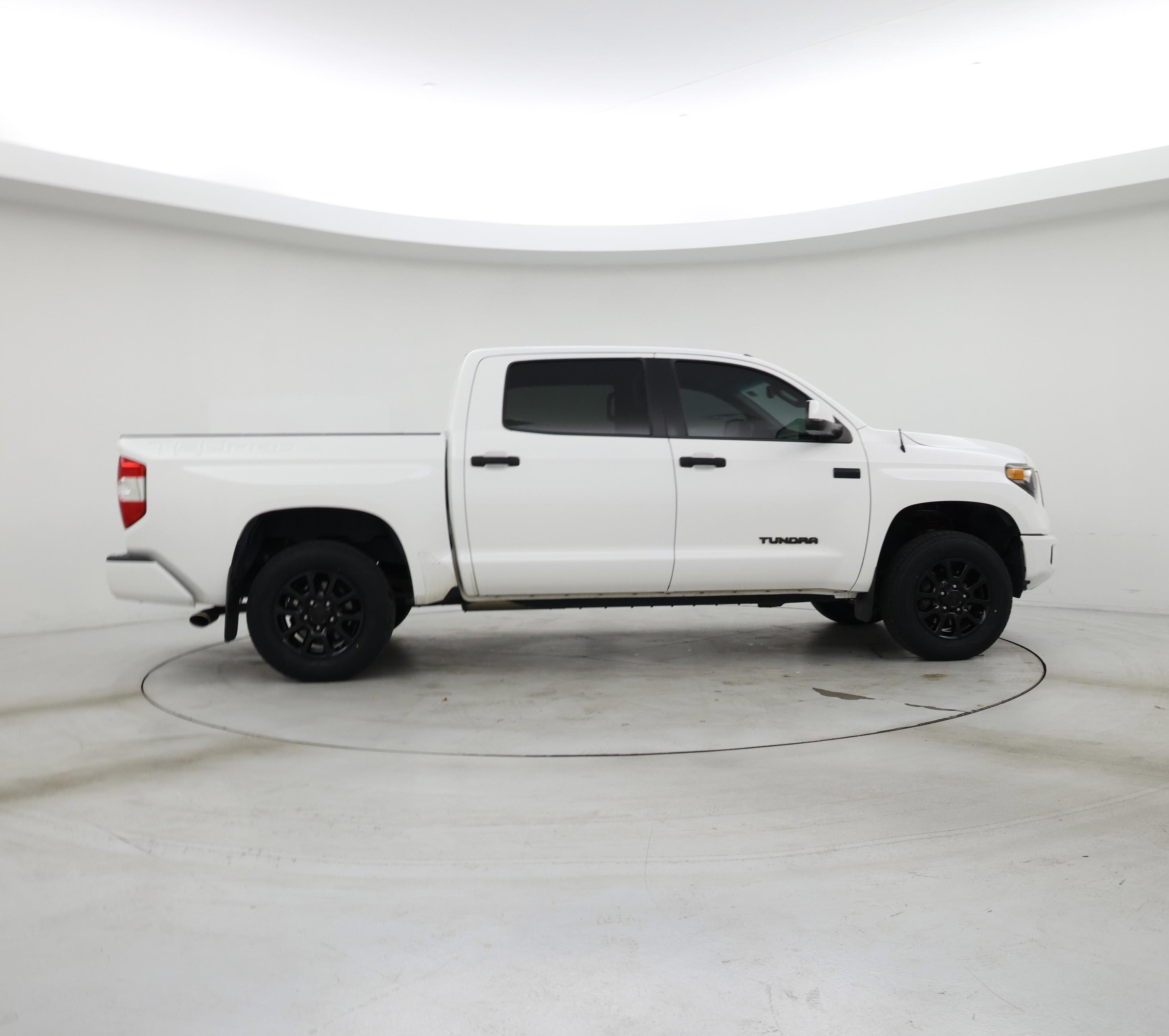 Thumbnail: 2016 Toyota Tundra - 7