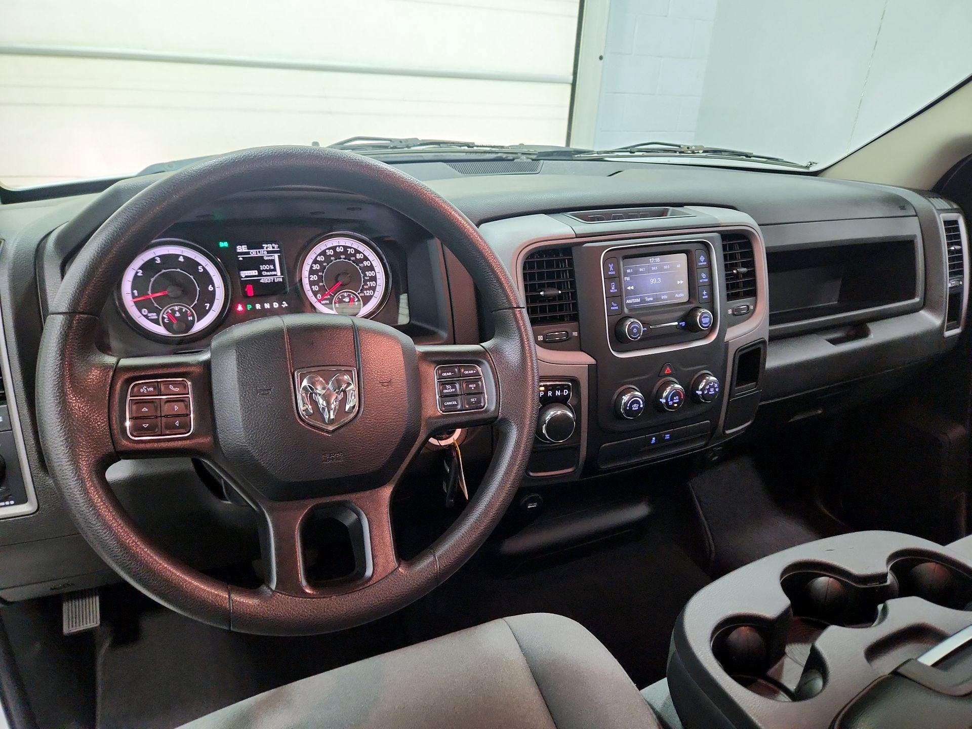 Thumbnail: 2021 RAM 1500 Classic - 9