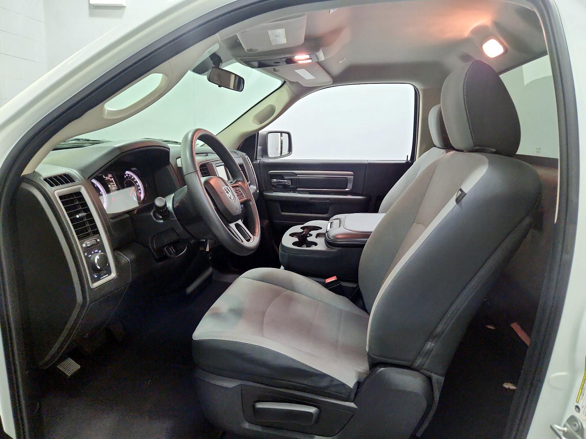 Thumbnail: 2021 RAM 1500 Classic - 11