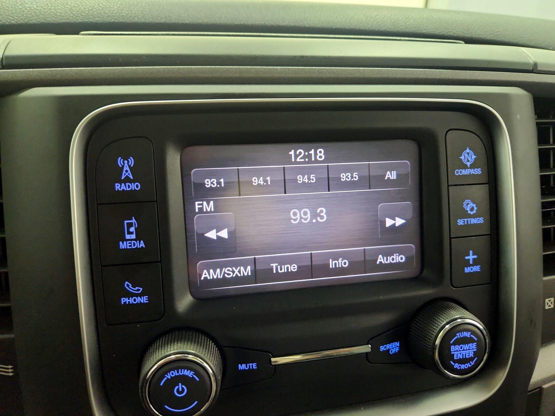 Thumbnail: 2021 RAM 1500 Classic - 15