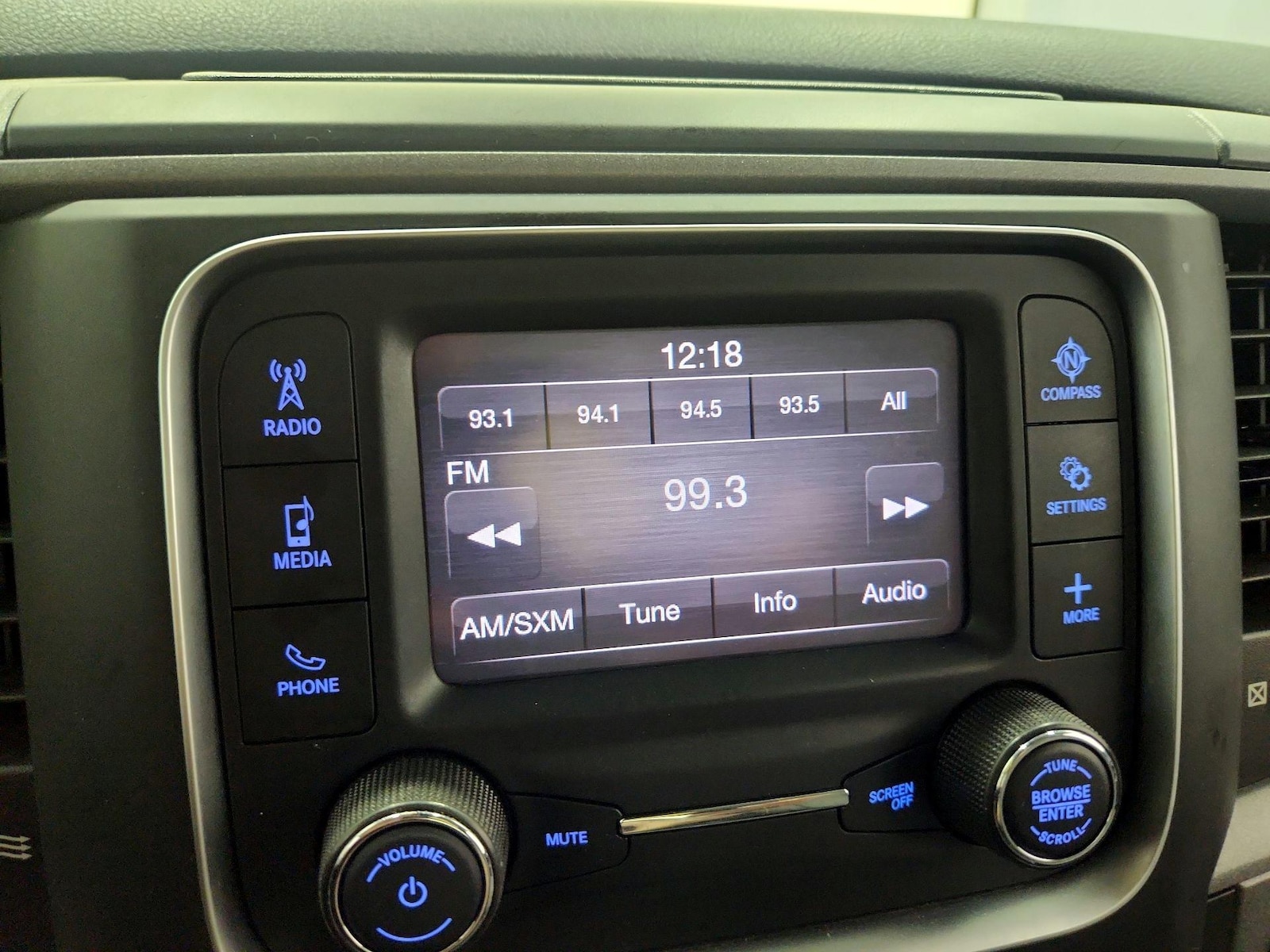 2021 RAM Ram 1500 Classic Tradesman - Photo 16