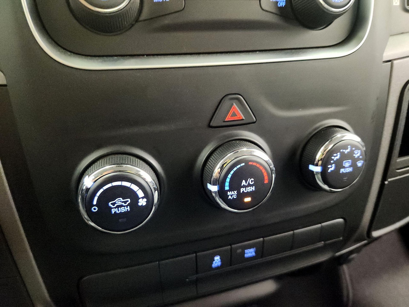 2021 RAM Ram 1500 Classic Tradesman - Photo 17