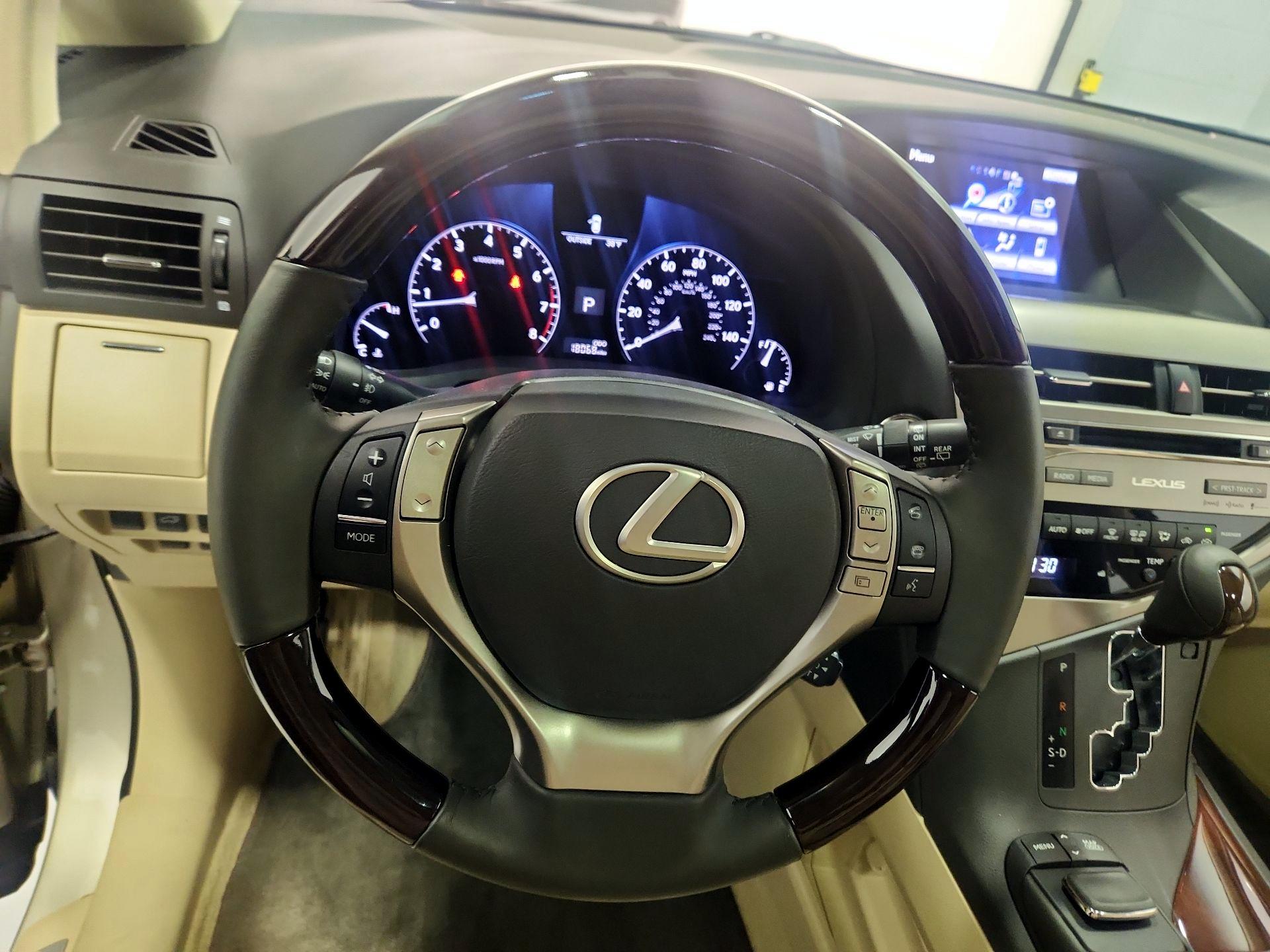 Thumbnail: 2015 Lexus RX - 10