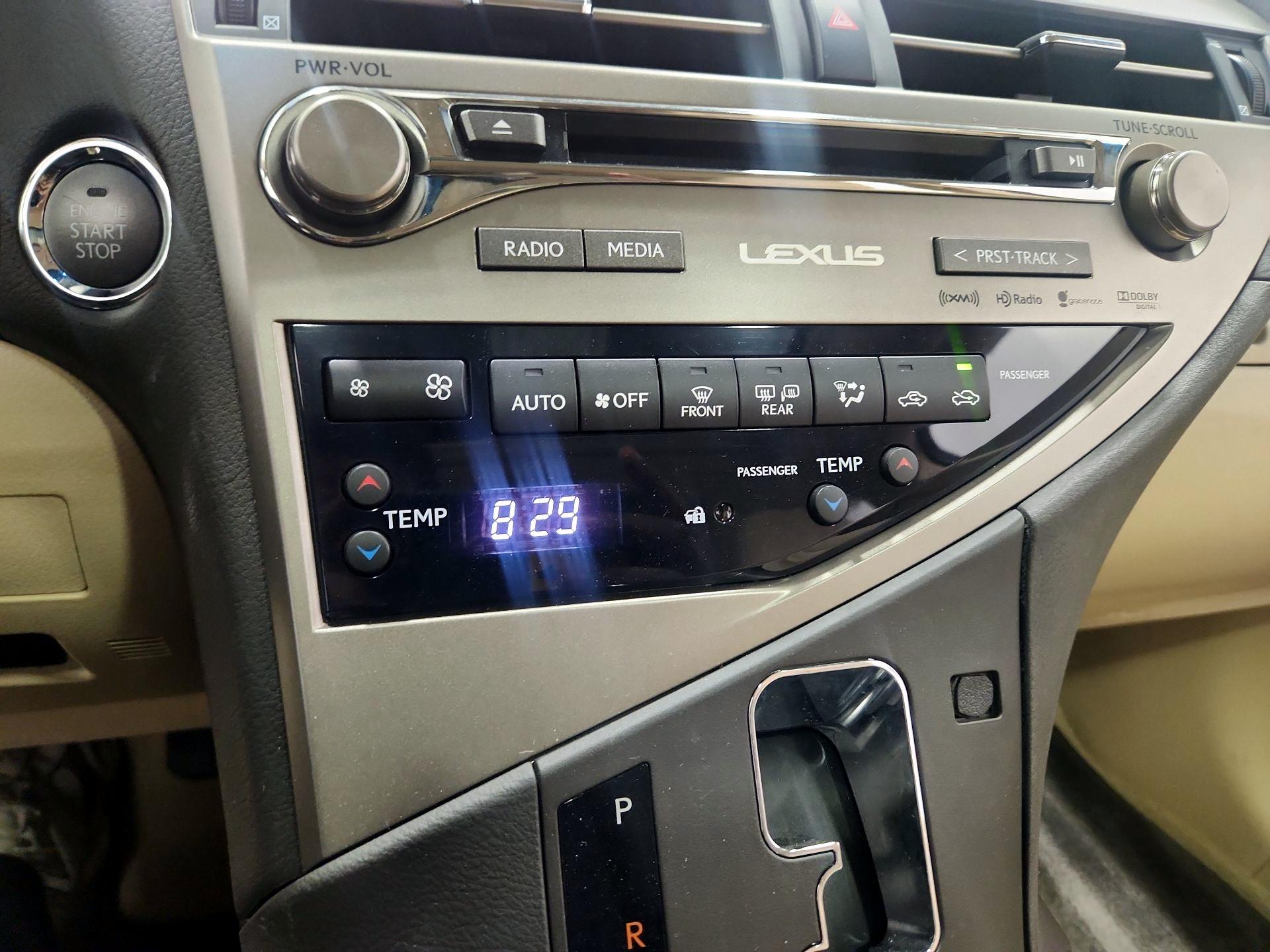 Thumbnail: 2015 Lexus RX - 17